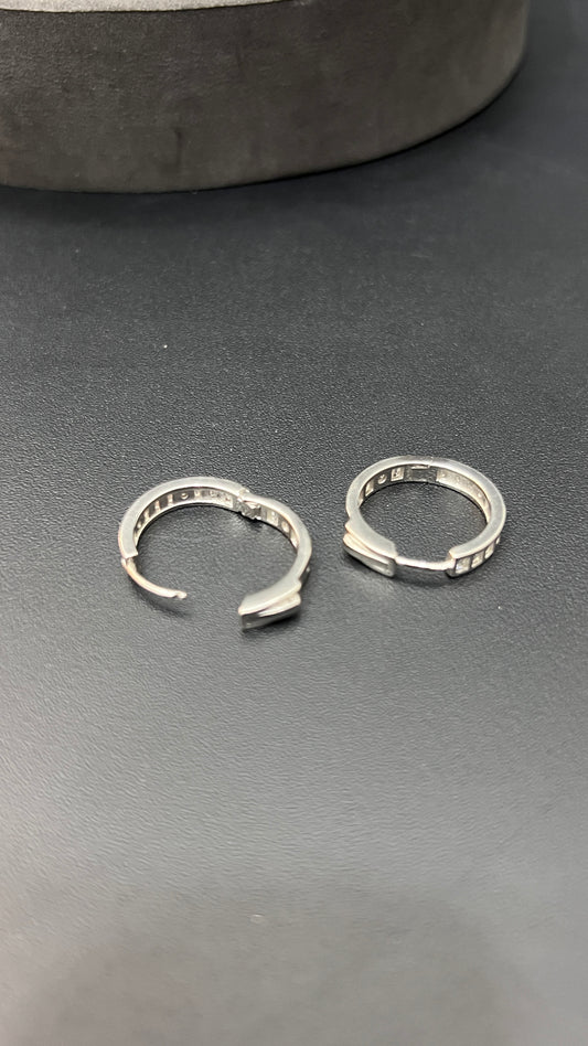 Silver Clip Lock Earrings Round Cubic Cut