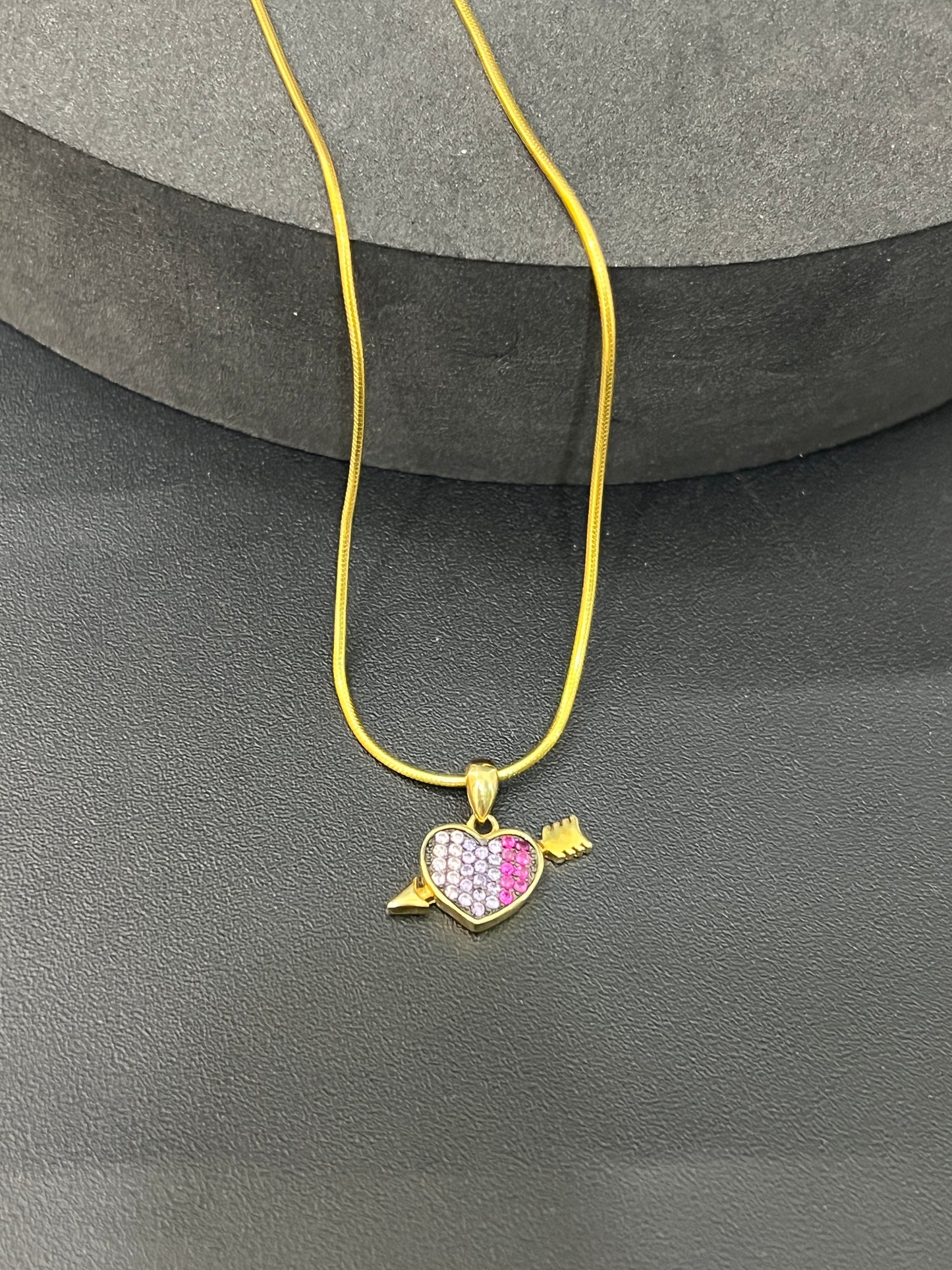 Ladies Heart Pendant Gold polish