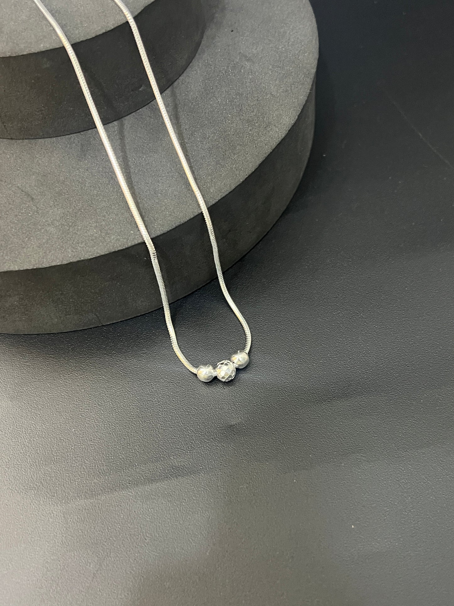 Ladies_Silver_Three Balls_Chain