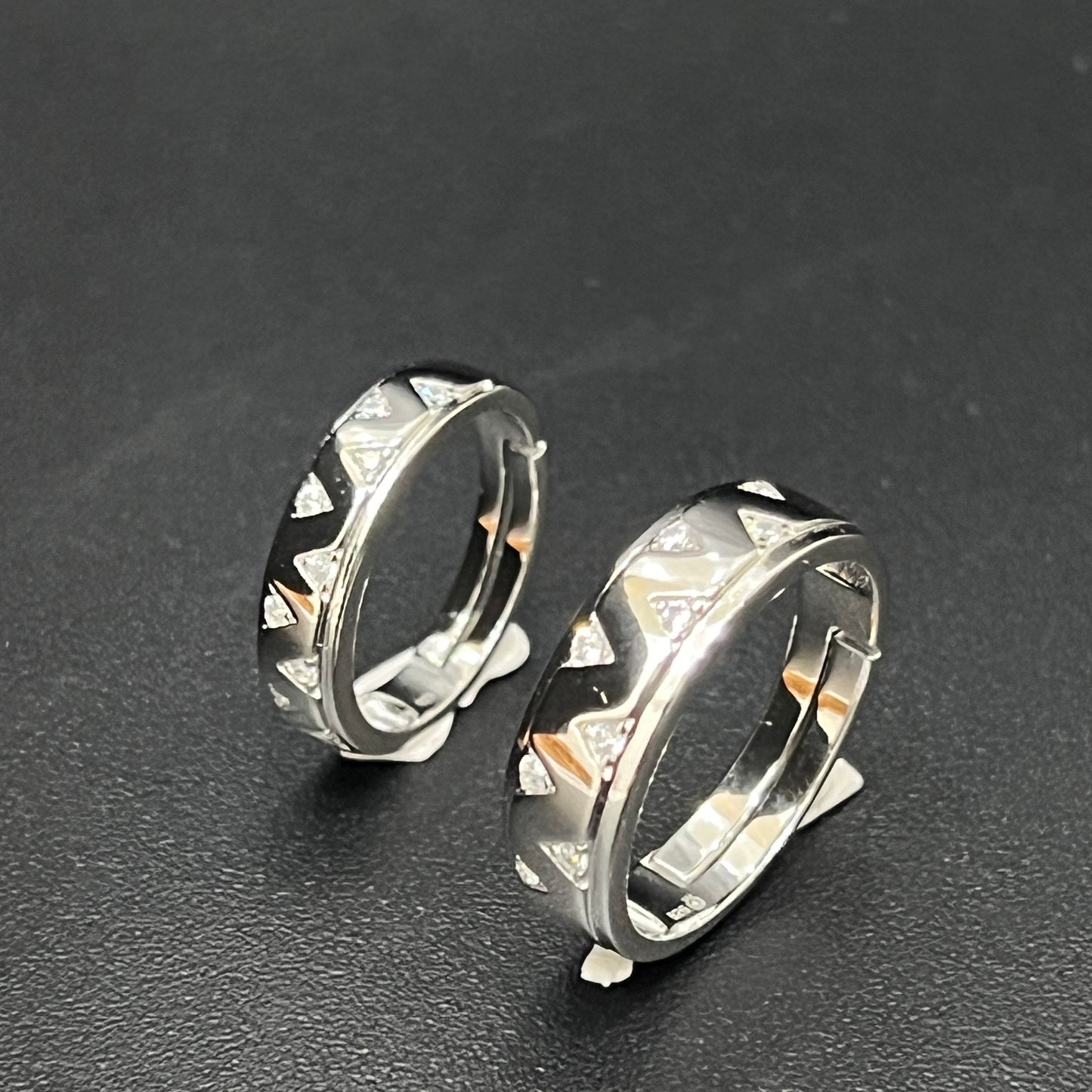 Couple Rings_Triangle AD