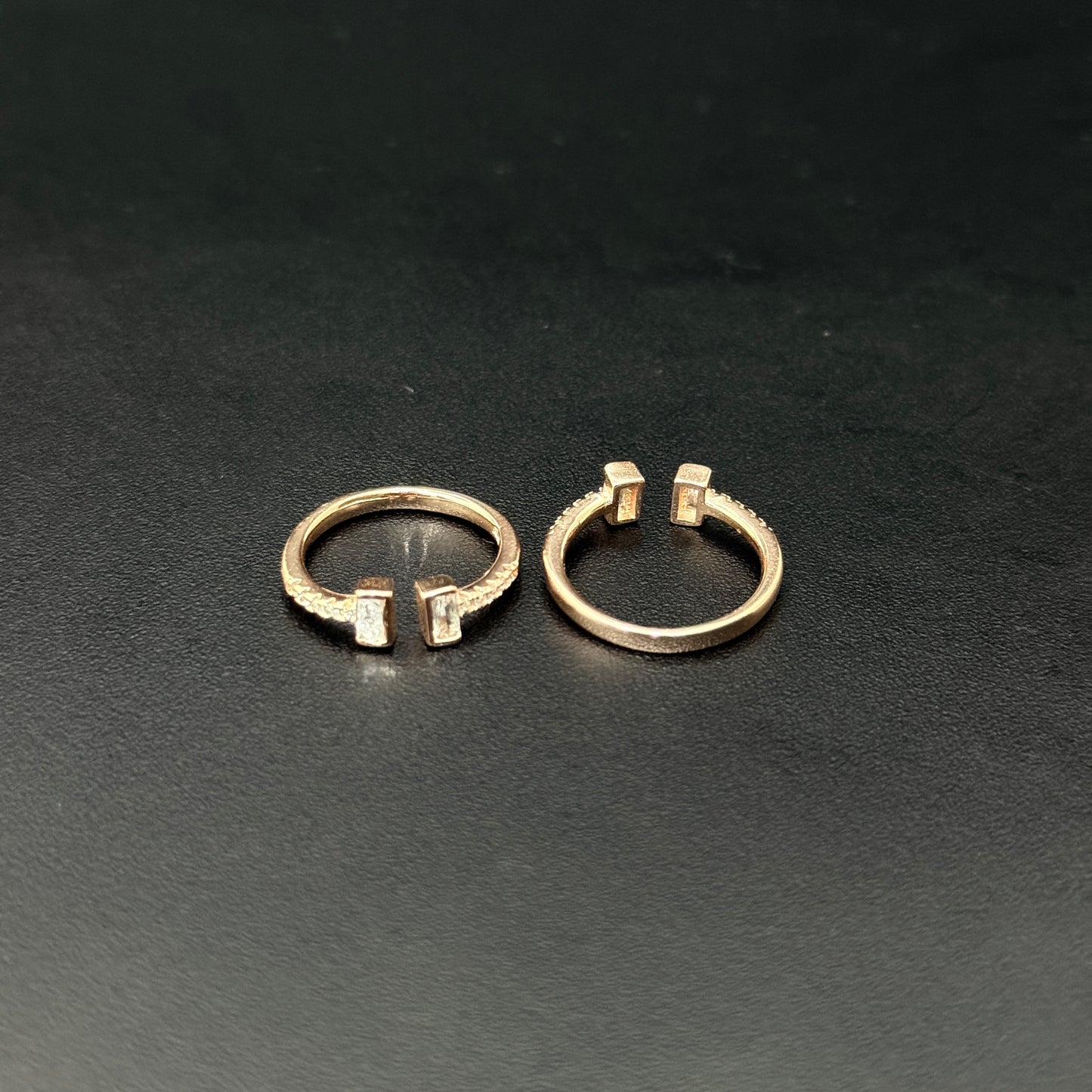 Ladies Toe Rings Rosegold baguette Stone