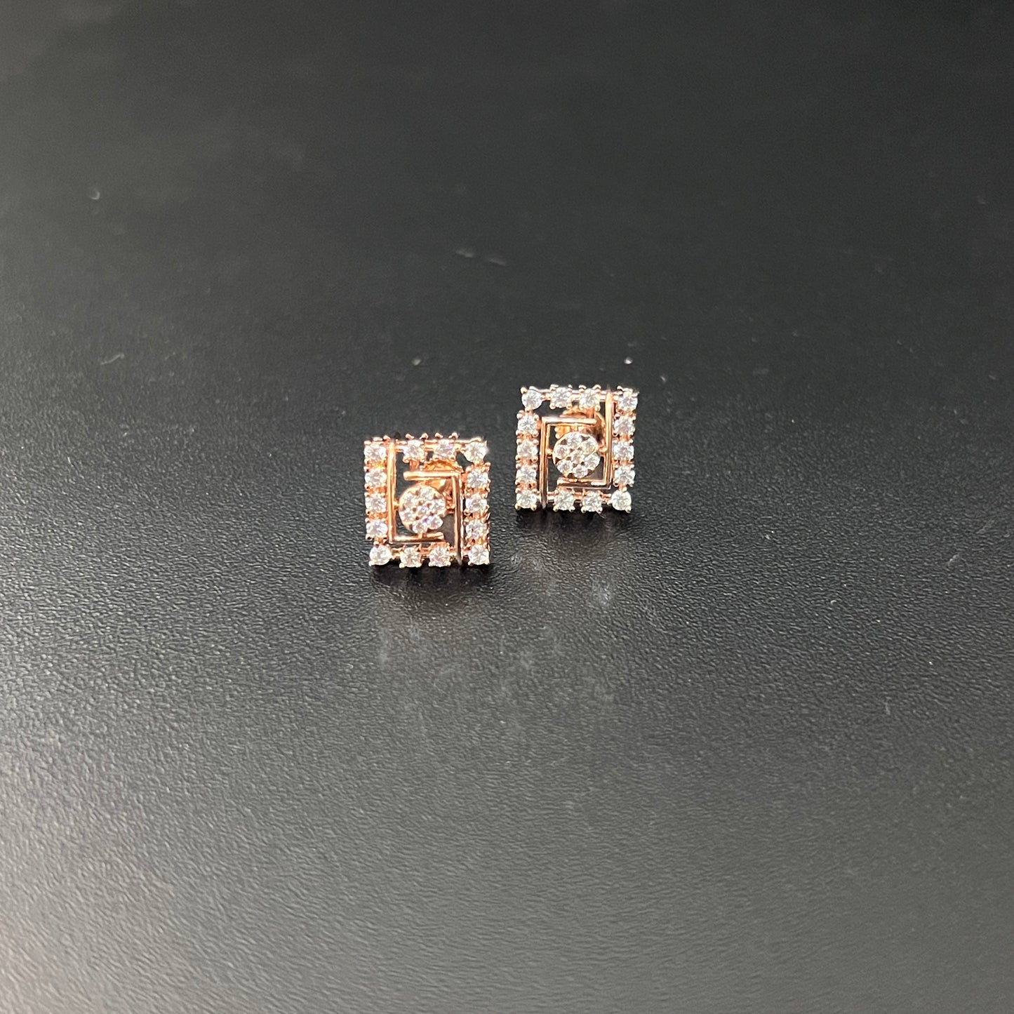 Ladies Studs_American Diamond Rosegold_DS3