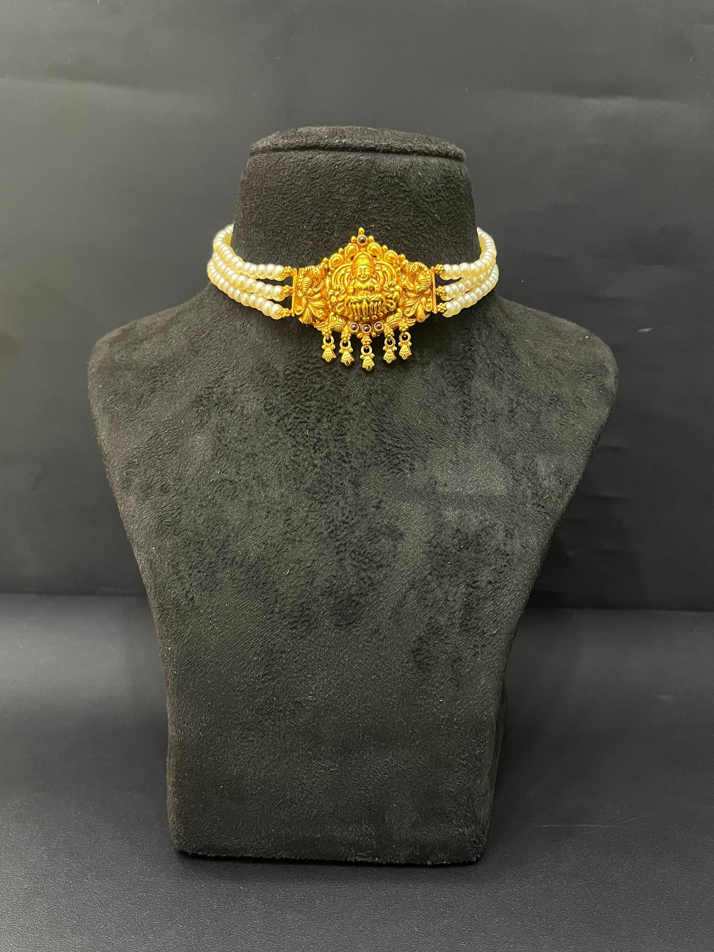 Silver Choker Neckpice with original pearl P2