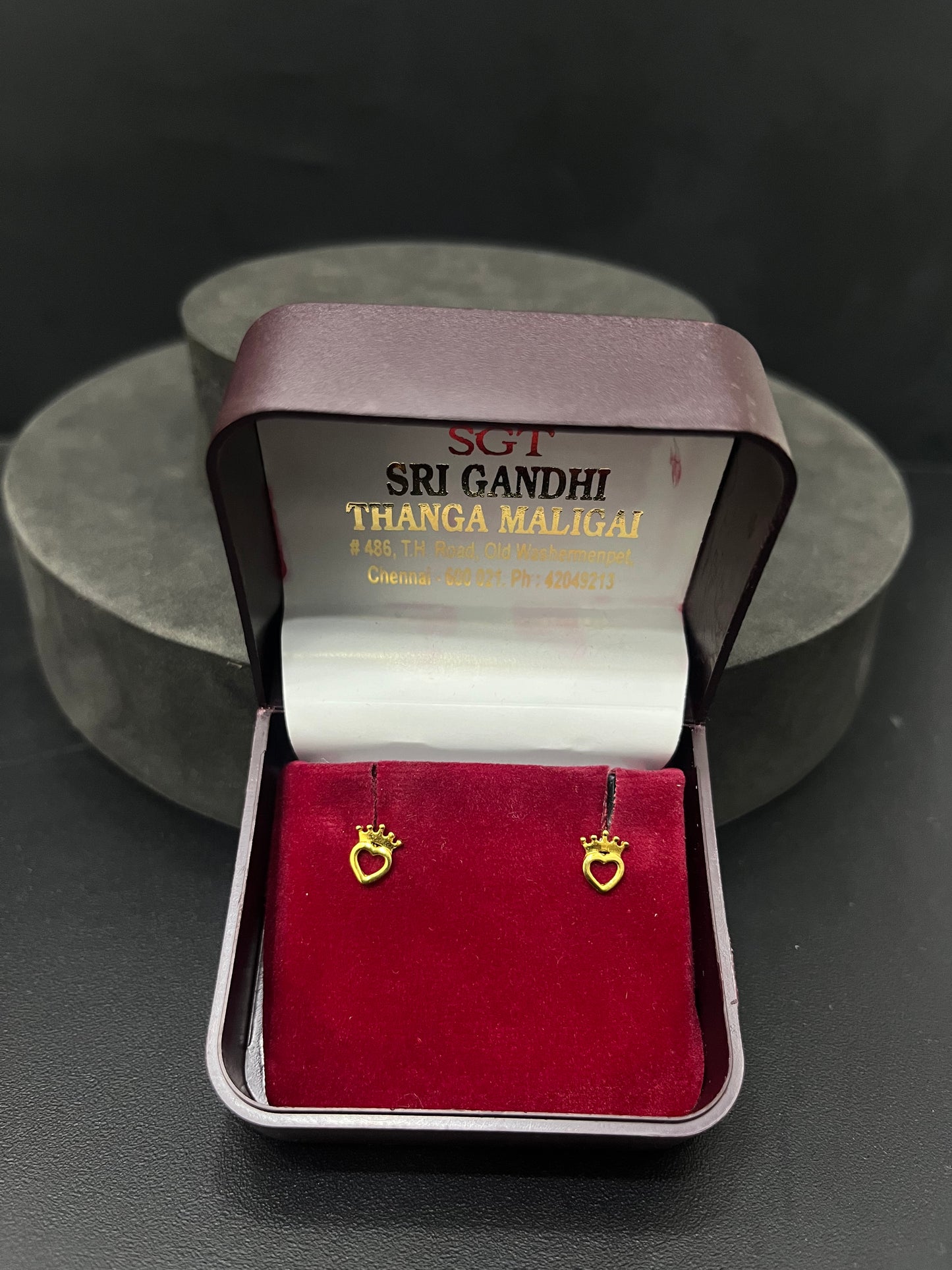 Gold Heart & Crow Studs 18K