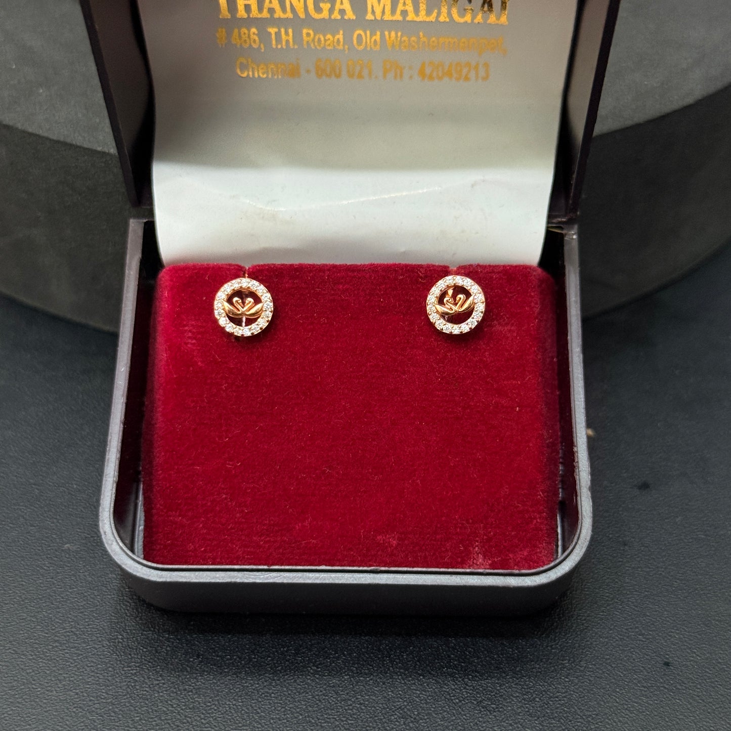 Silver Ladies Studs_RG White Swan