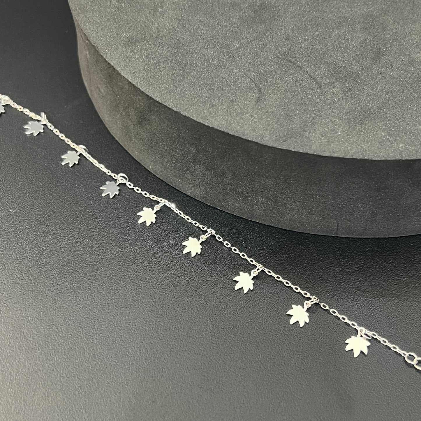 Ladies Bracelet Hanging DS1