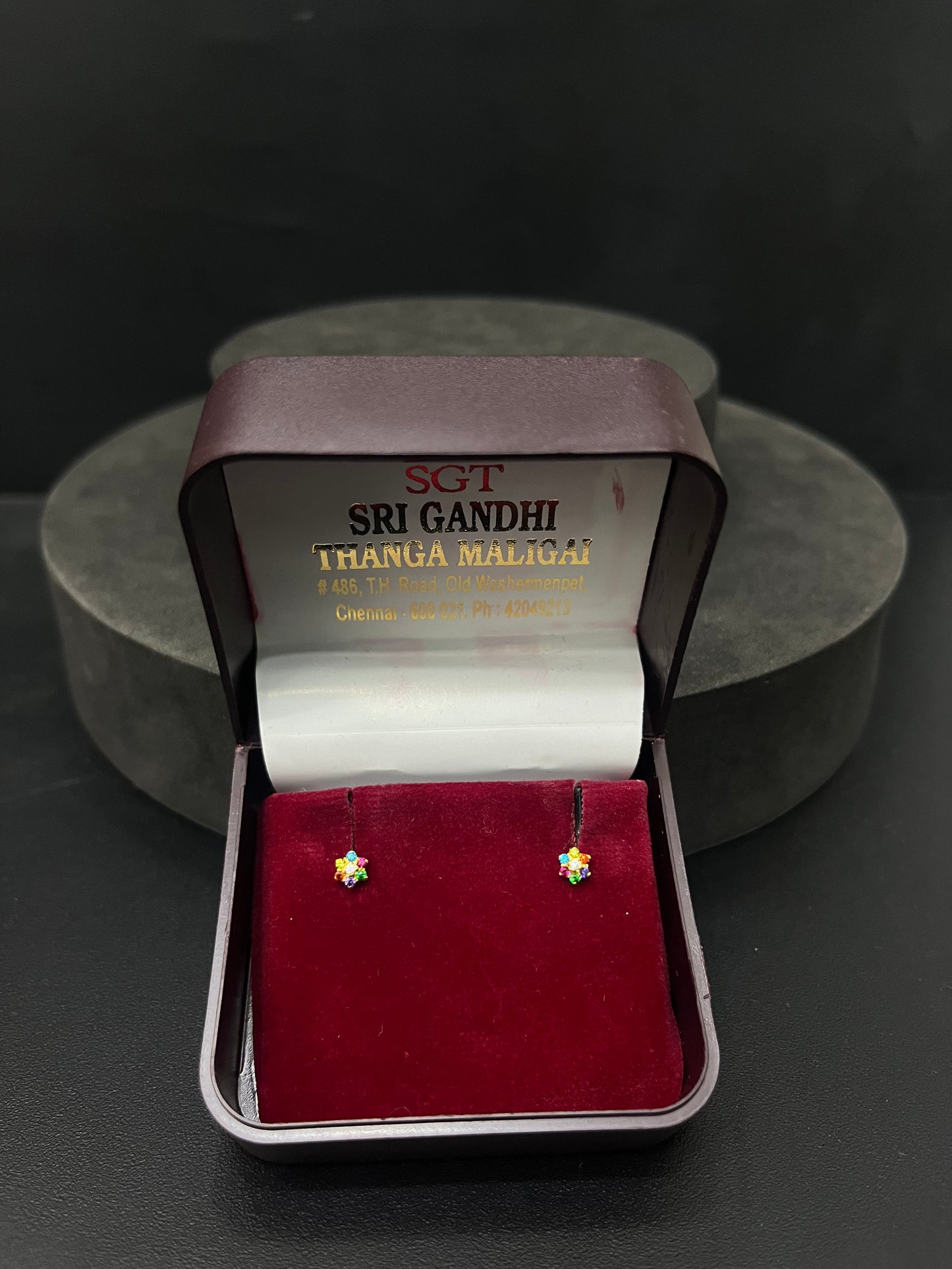 Gold Flower 9 Stone Studs 18K