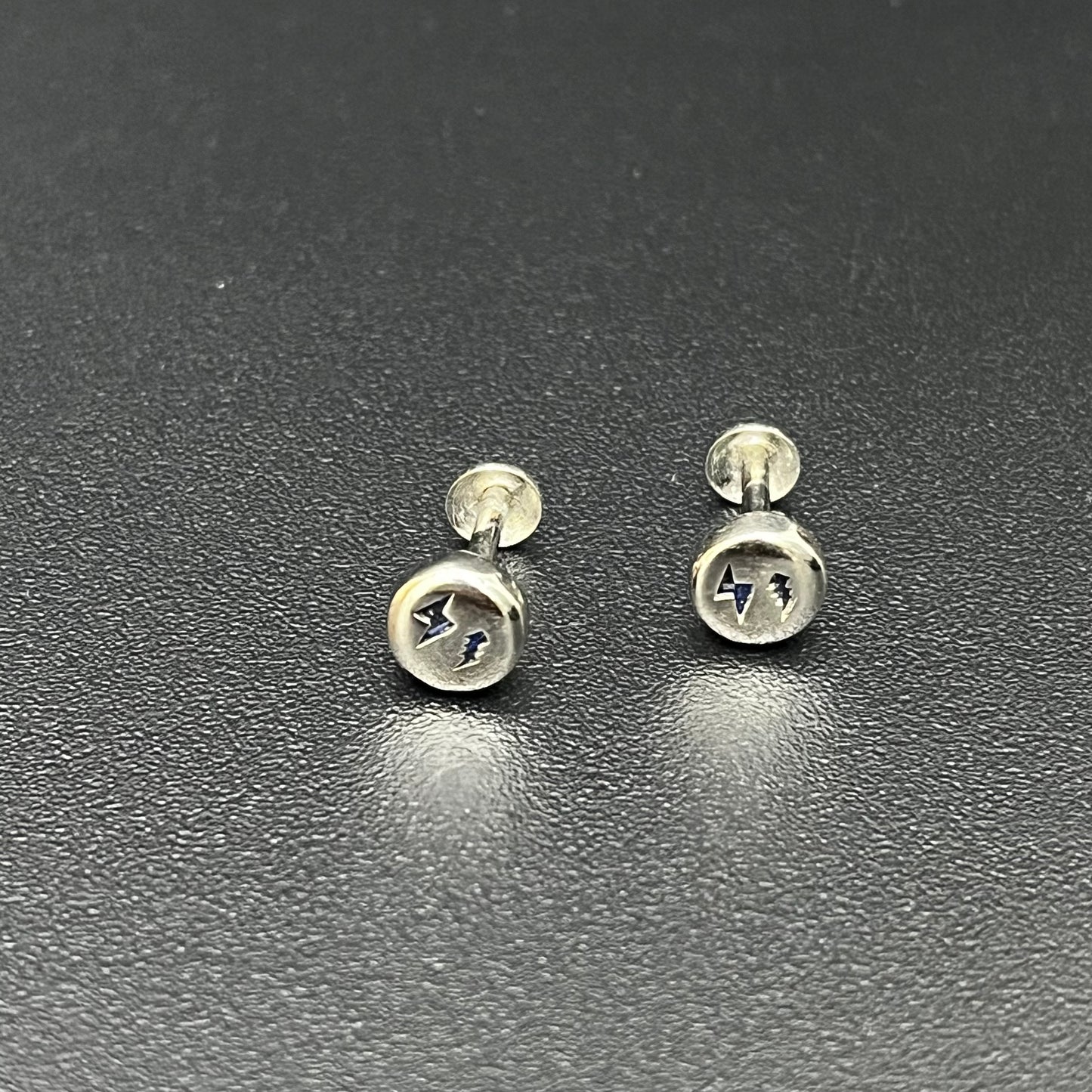 Silver Stud Plain Circle