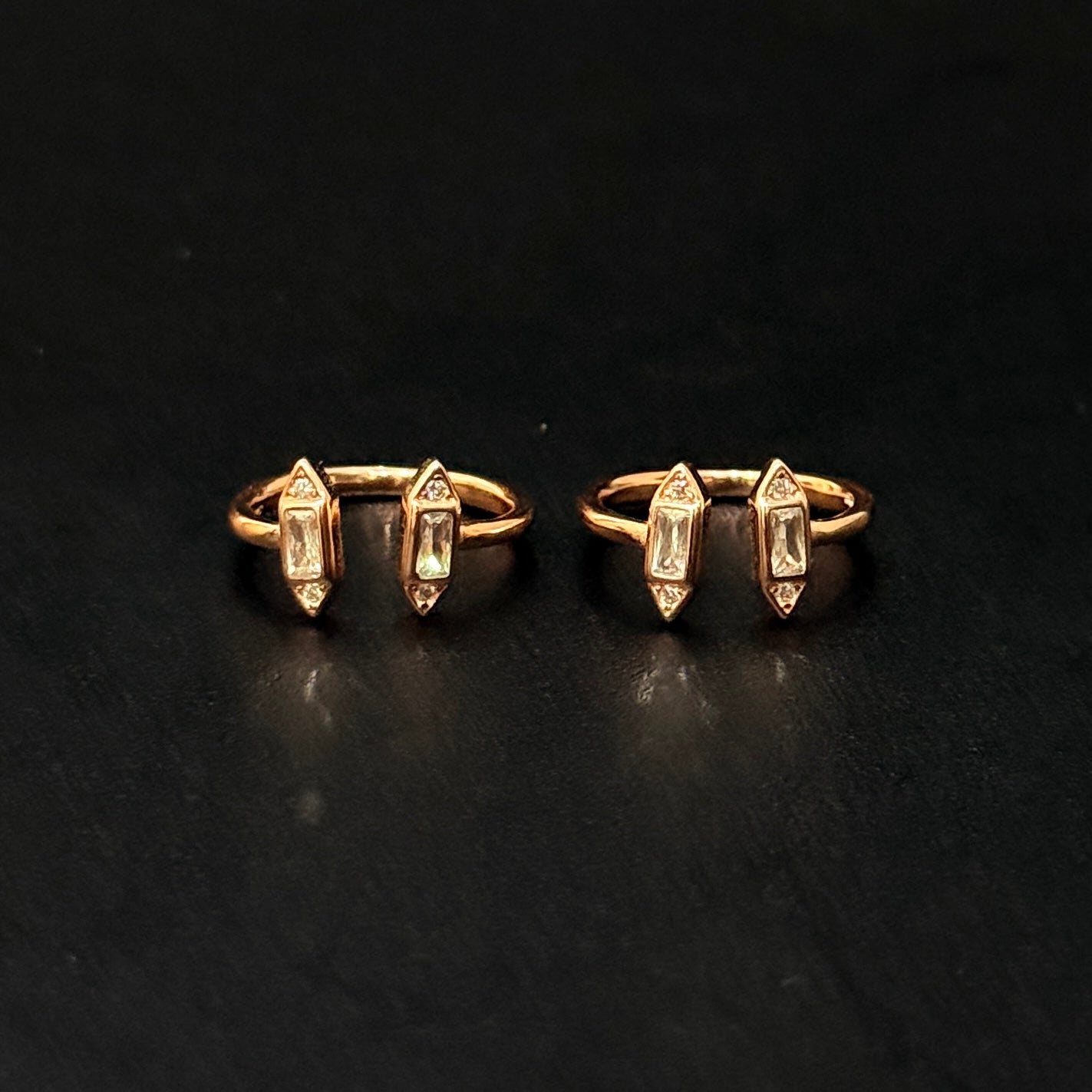 Silver Ladies Toe Rings Eloganted Stones