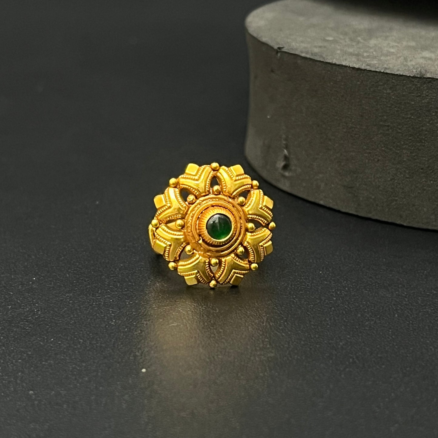 Silver Antique Finished Ring Adjustable Tri Cut Green