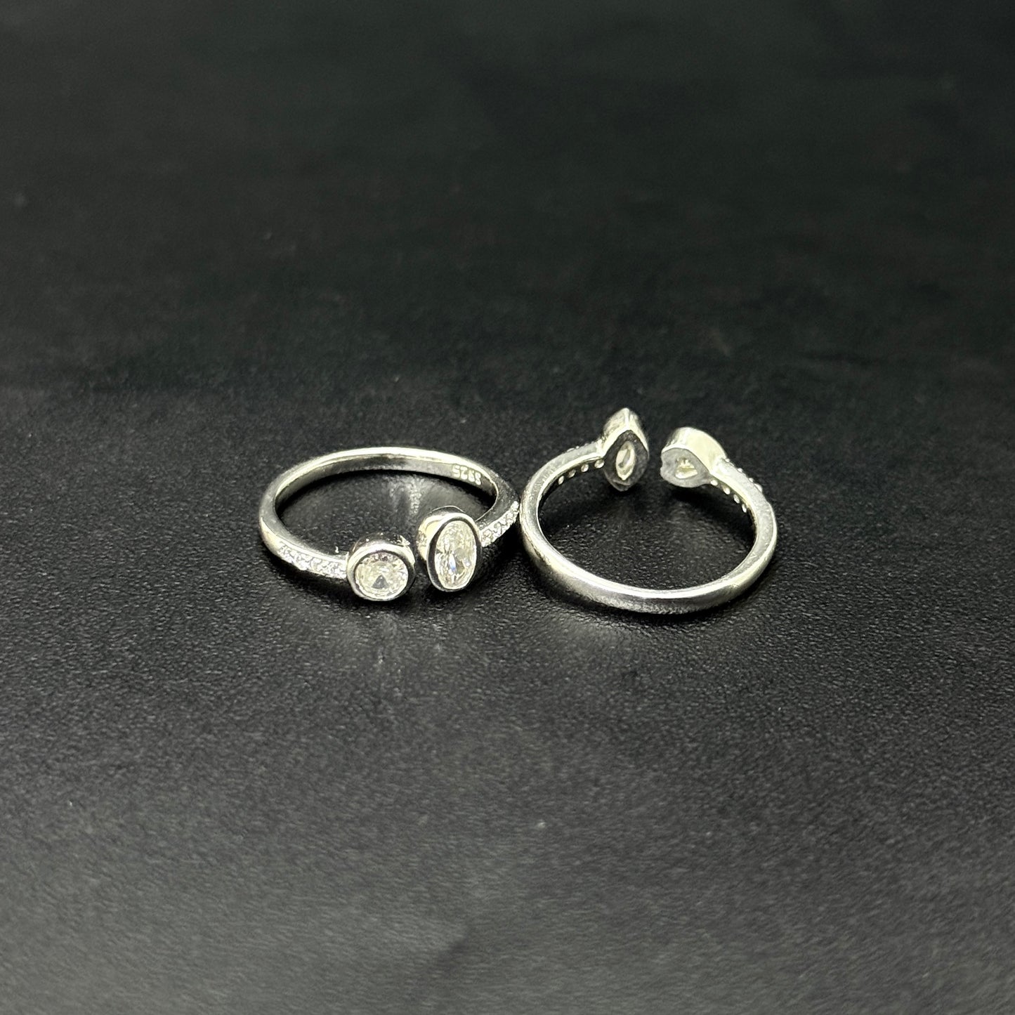 Ladies Silver Toe Rings Semi Mozzanite White