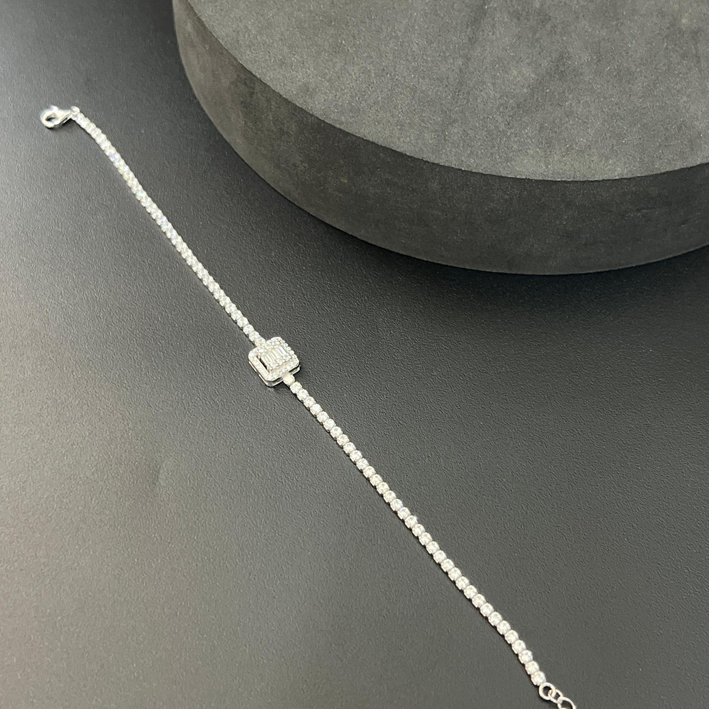 Ladies Bracelet silver White stone