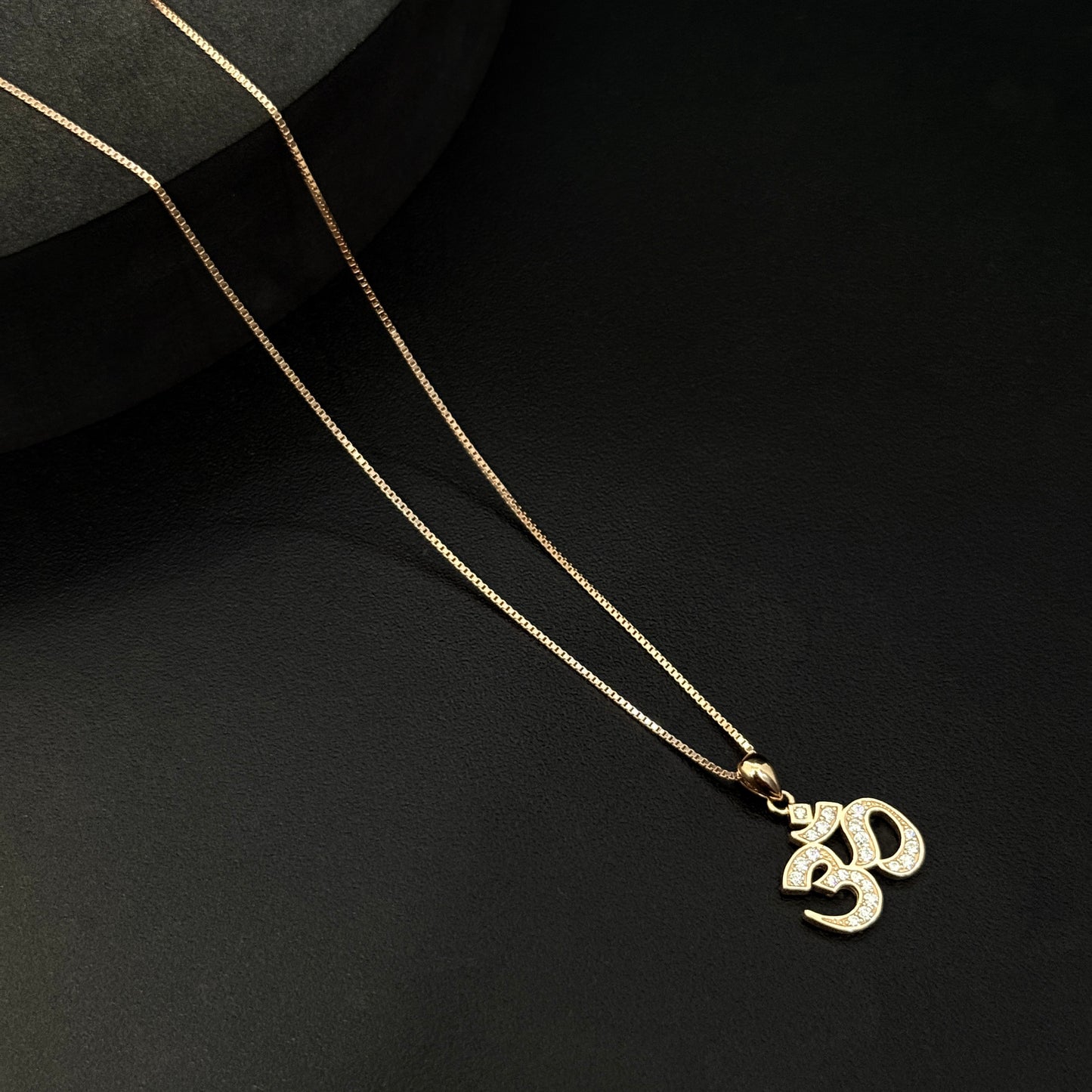 Ladies Pendant Om RoseGold Finish