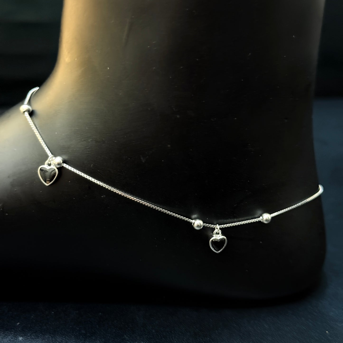Silver Ladies Anklet_ Black Heart Hangings