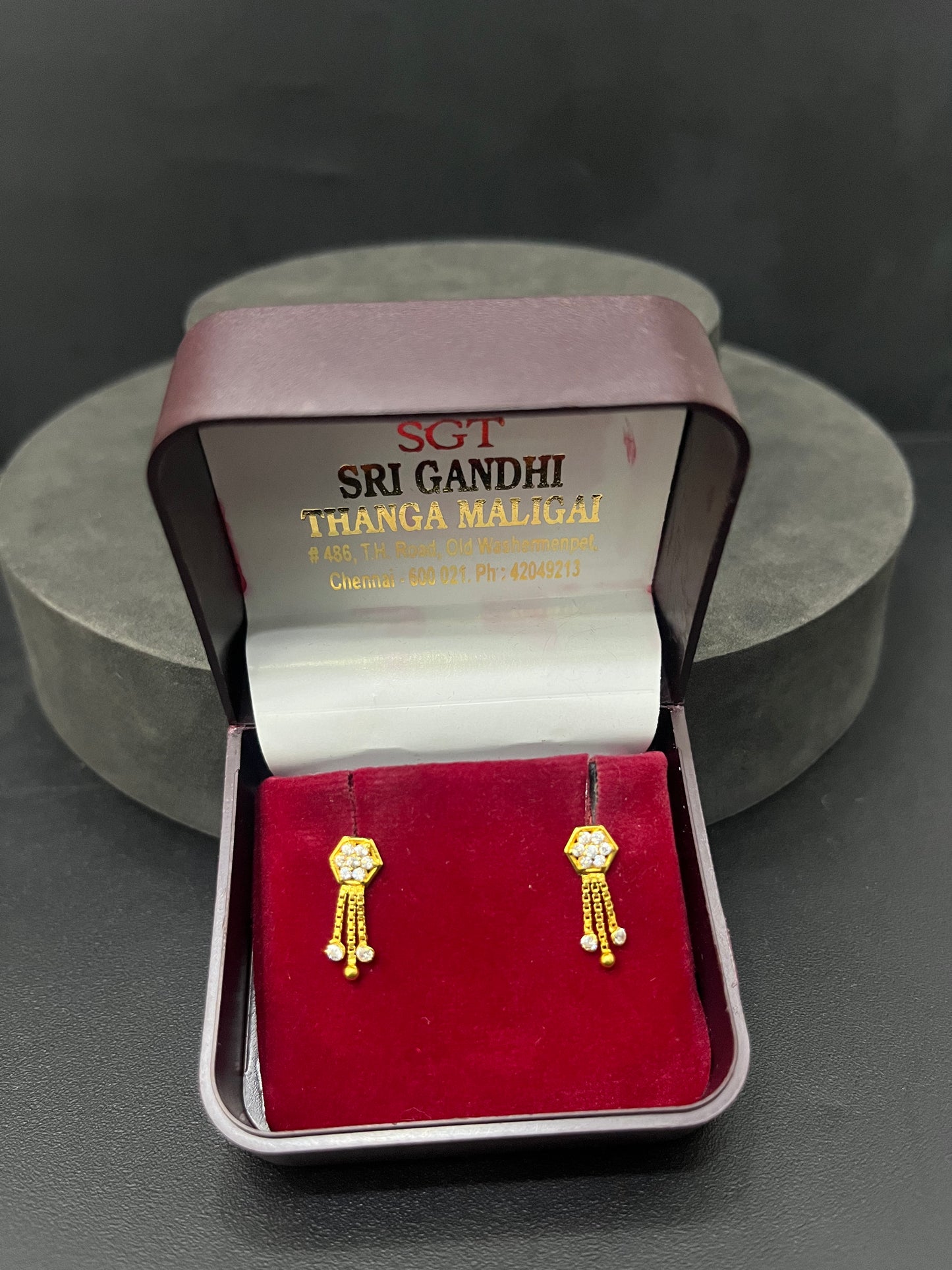 Gold Hanging multiple Chain Studs 18K