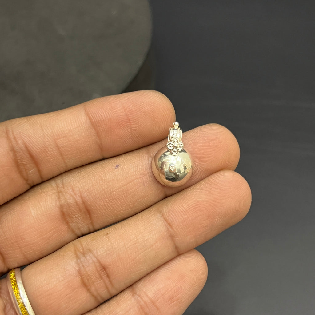 Silver Mangalayam Kini Bottu 0.500 size