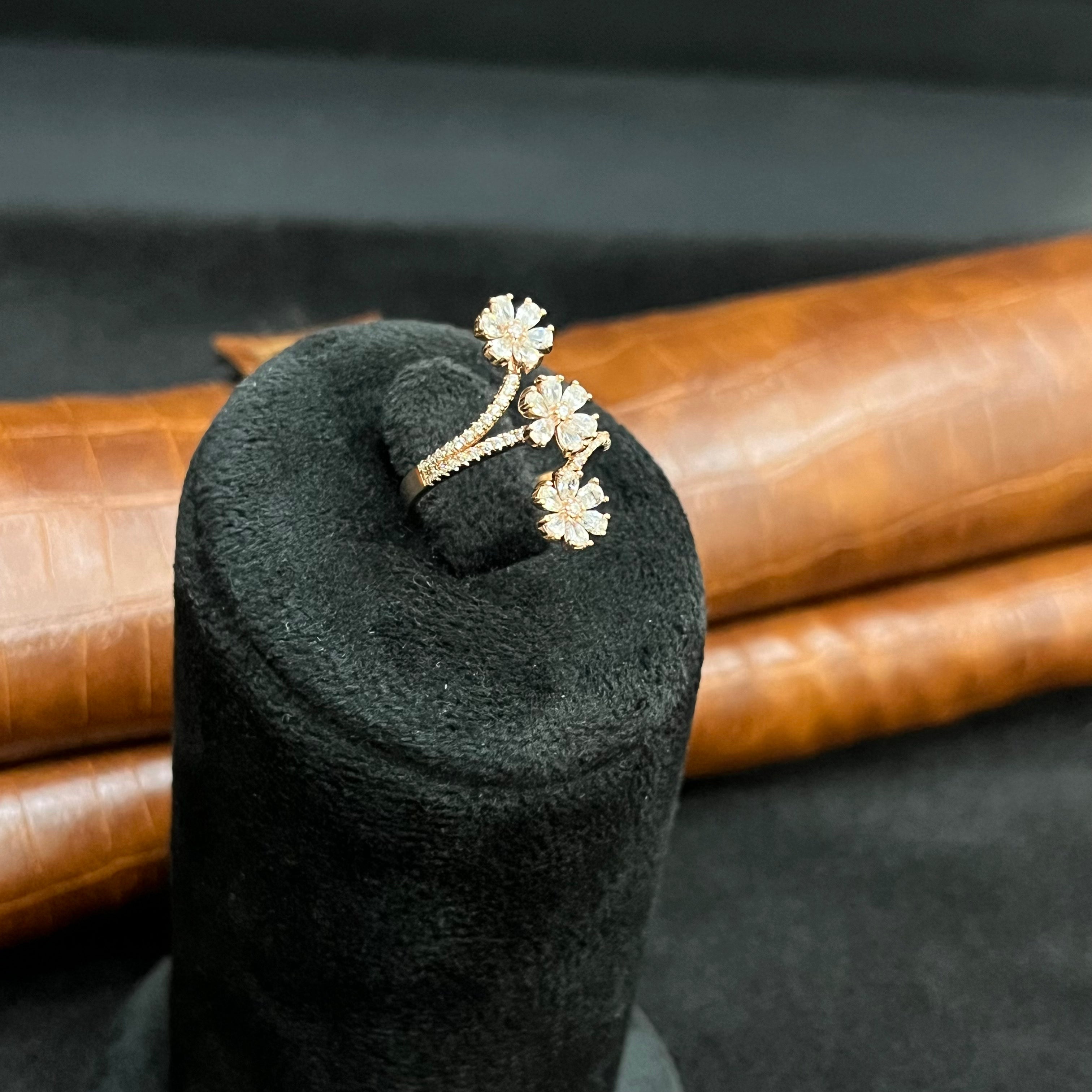 Silver Ladies Ring Three Petal Leaf Rose Gold 925