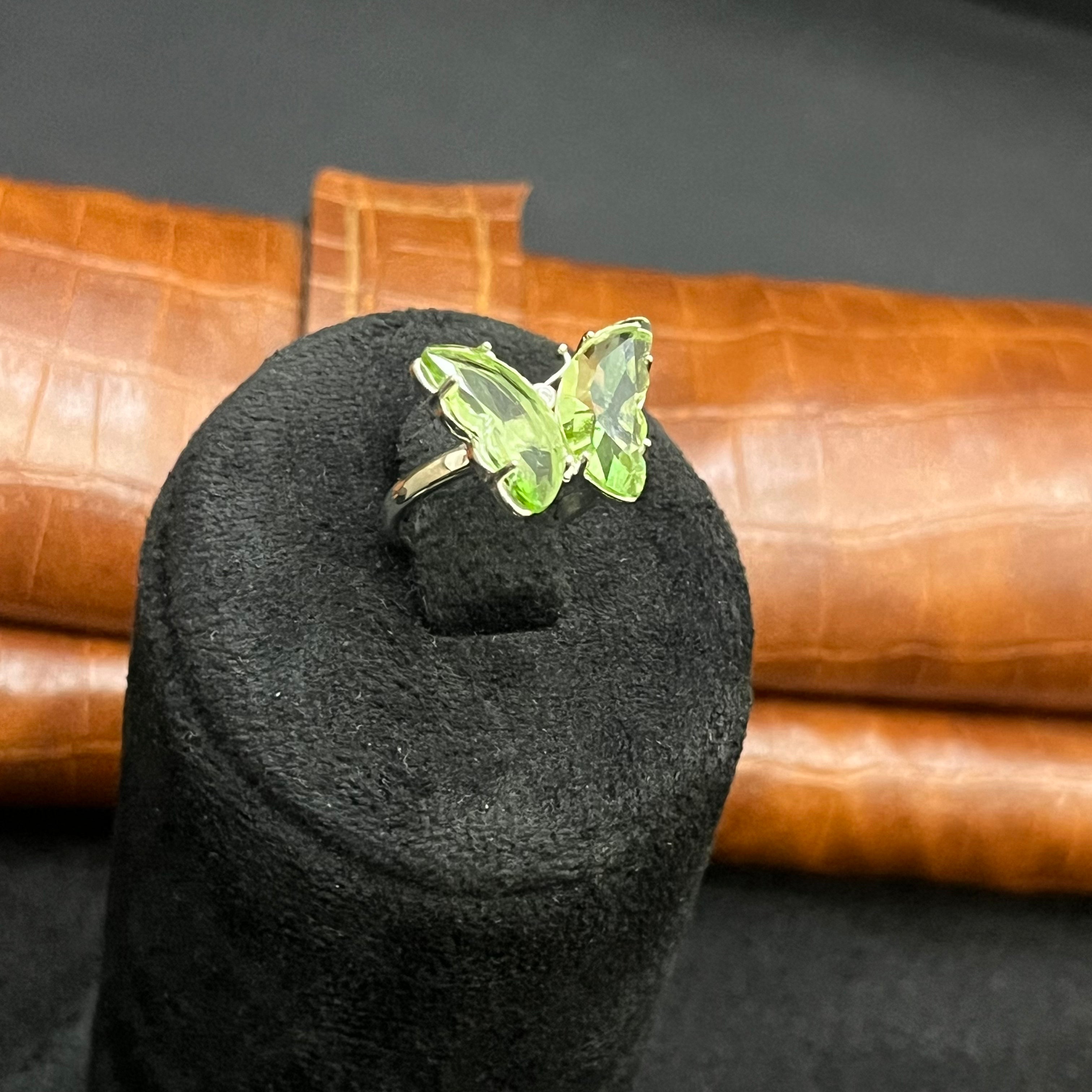 Silver Ladies Ring Royal Green Butterfly Stones 925