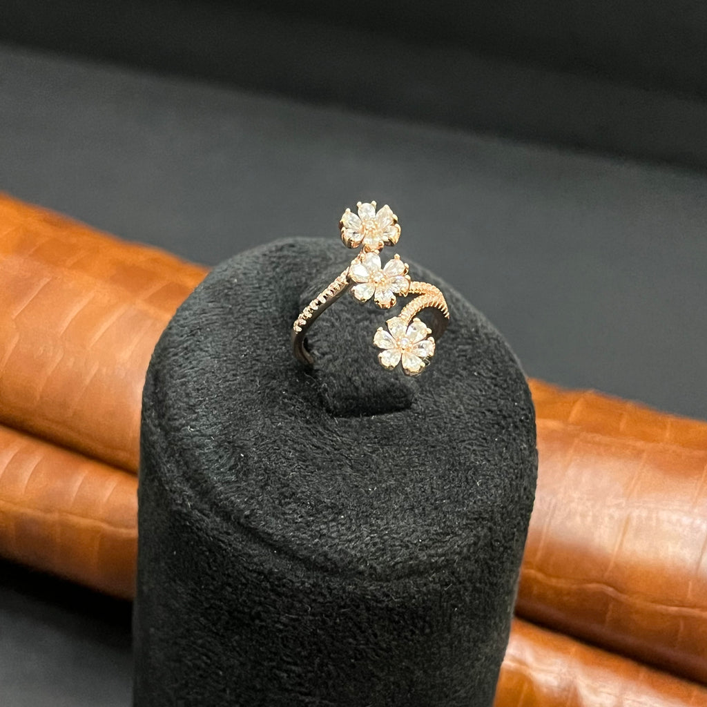 Silver Ladies Ring Three Petal Leaf Rose Gold 925