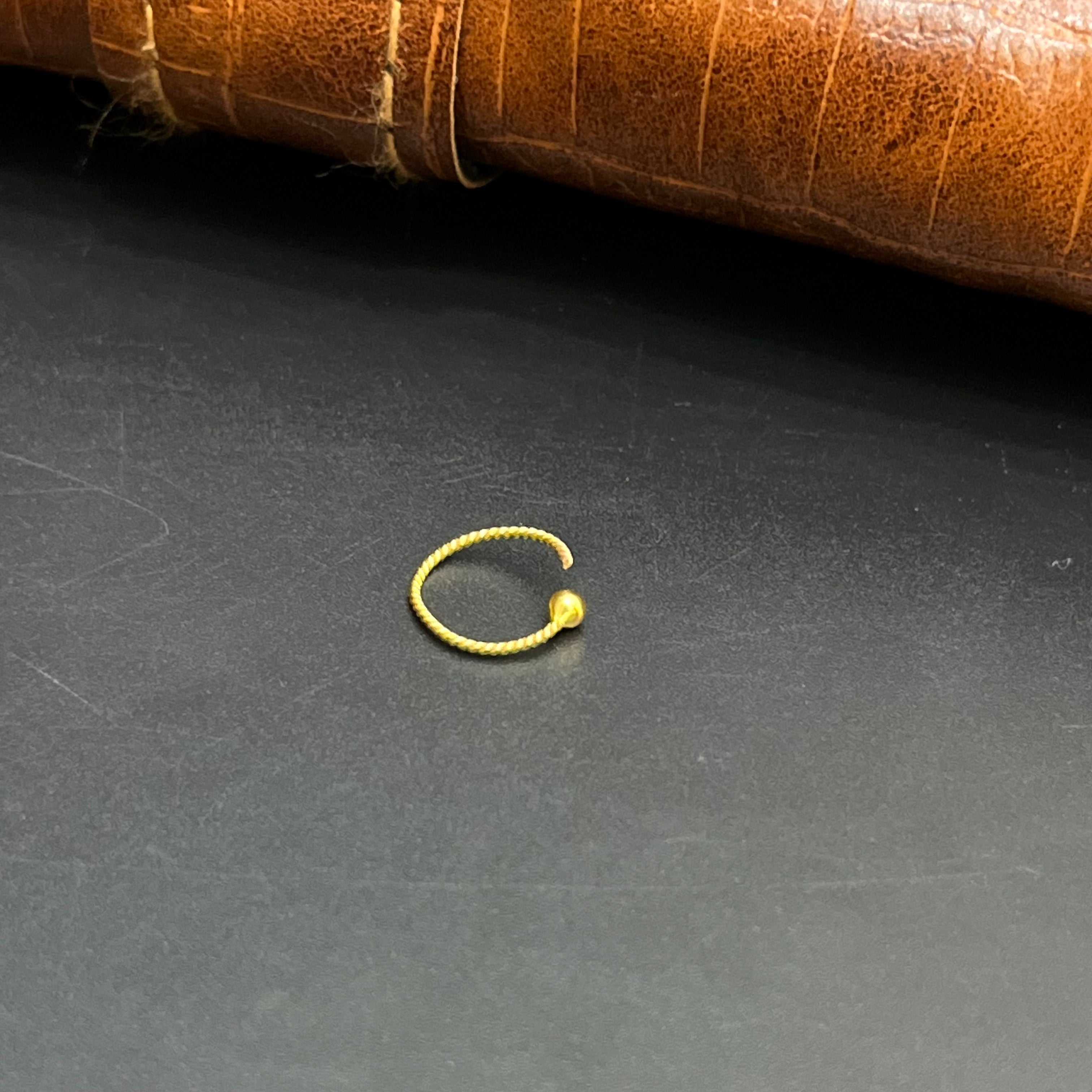 Gold Round Nosepin 14k