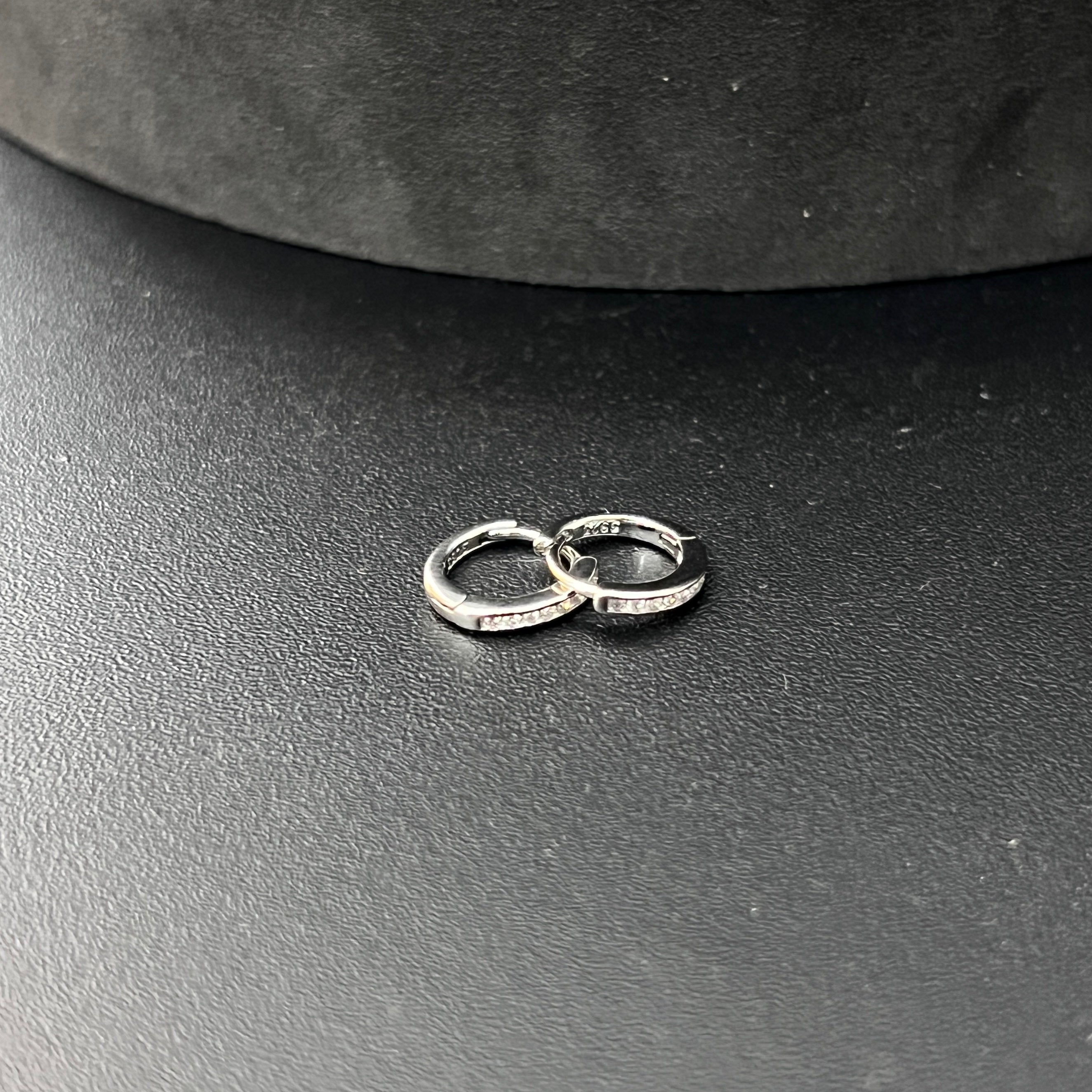 Silver Ear Ring (Earloops) Unisex Model Pair