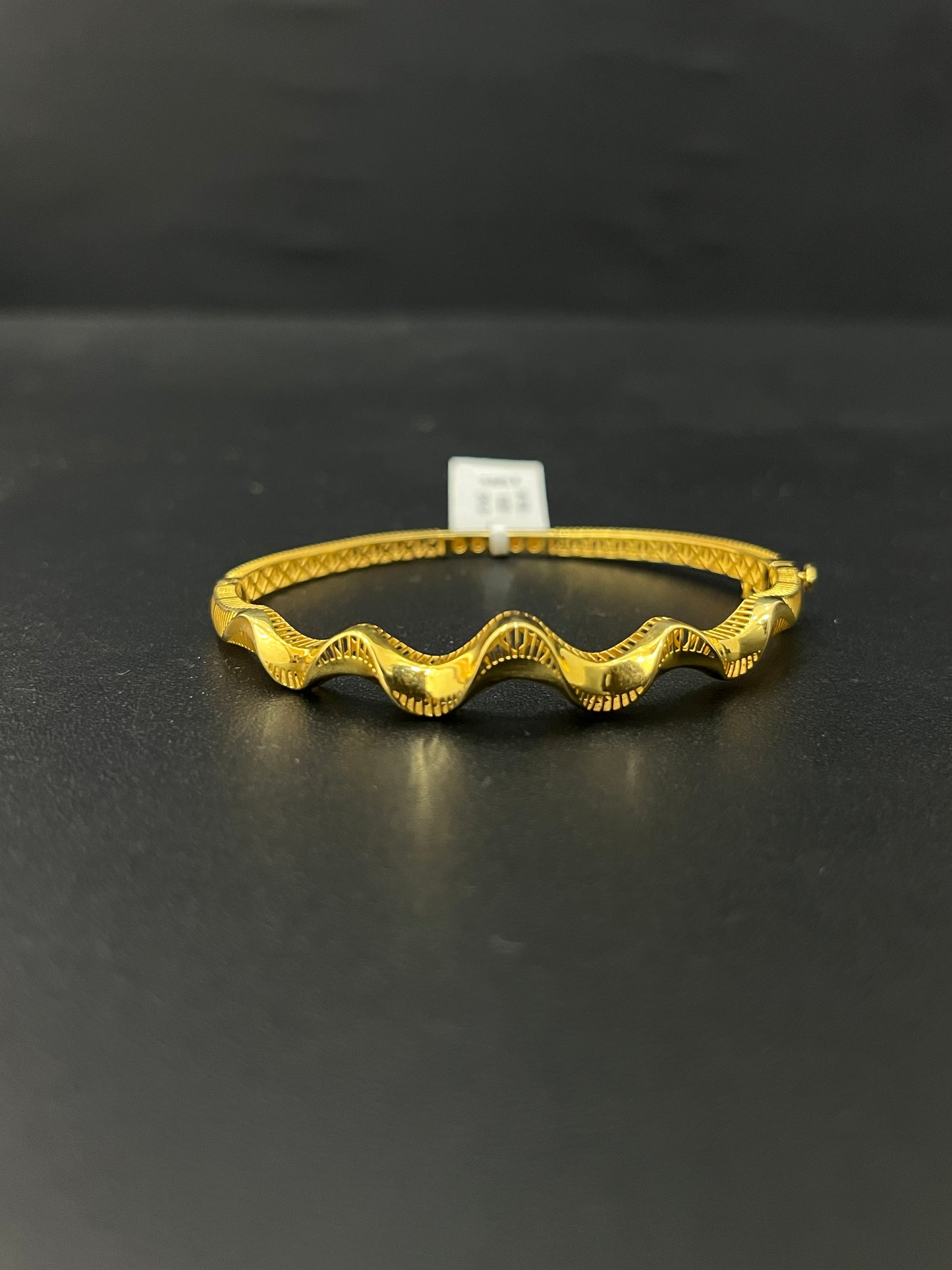 Ladies Gold Kada 18K Lucia Collection ZS2