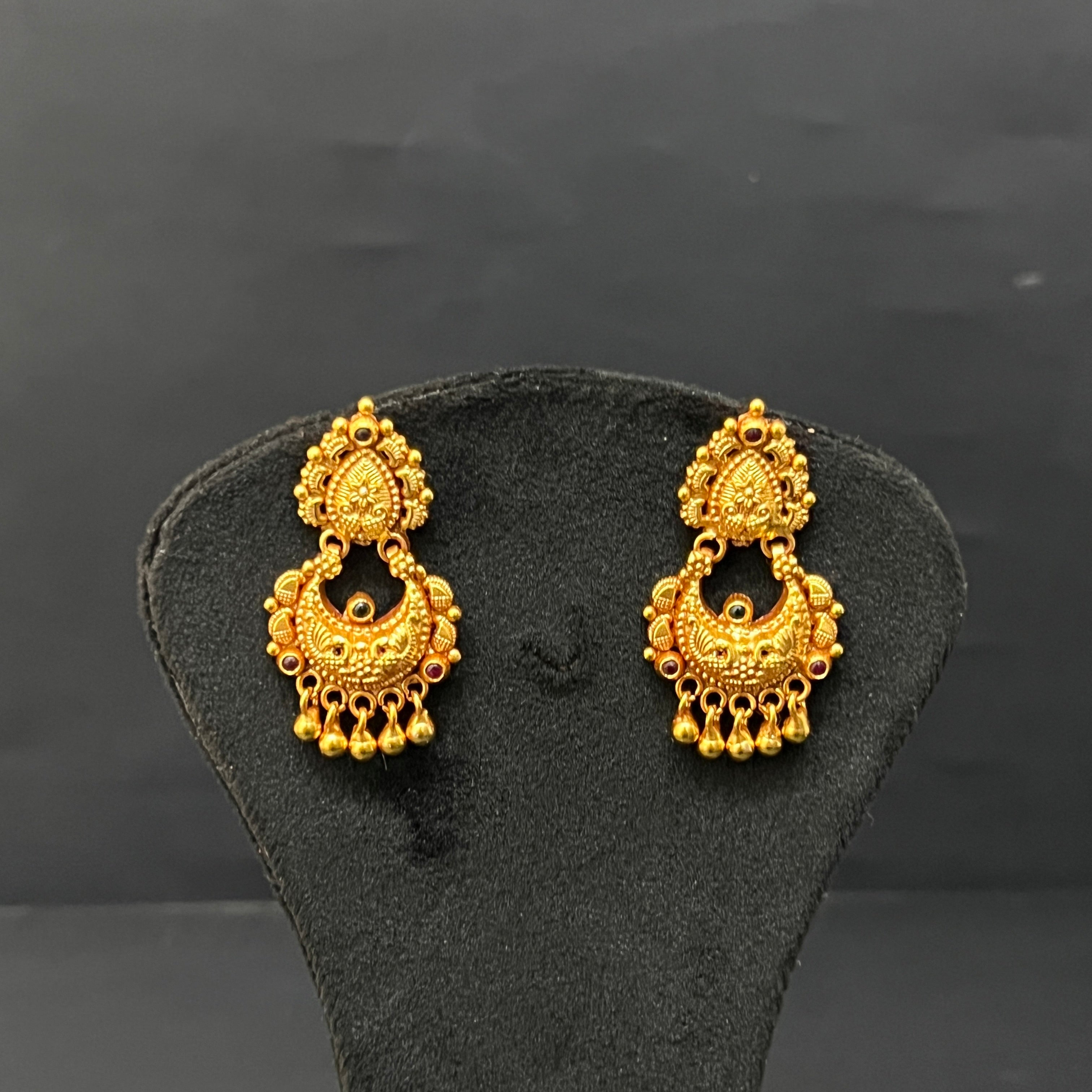 Silver  Antique Kammal Divine Muthu