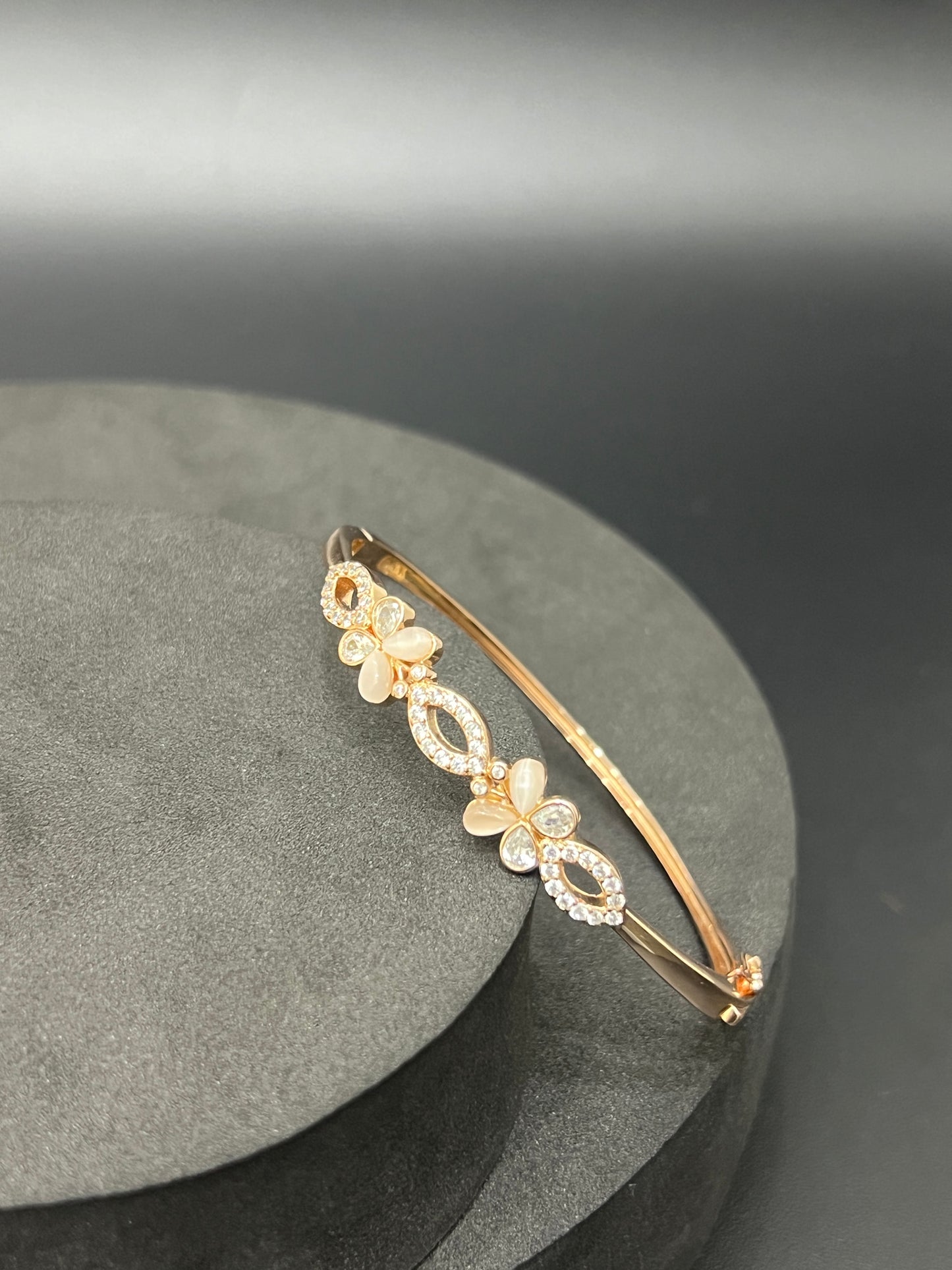 Ladies Kada_Rosegold Flower Leaf AD Stones