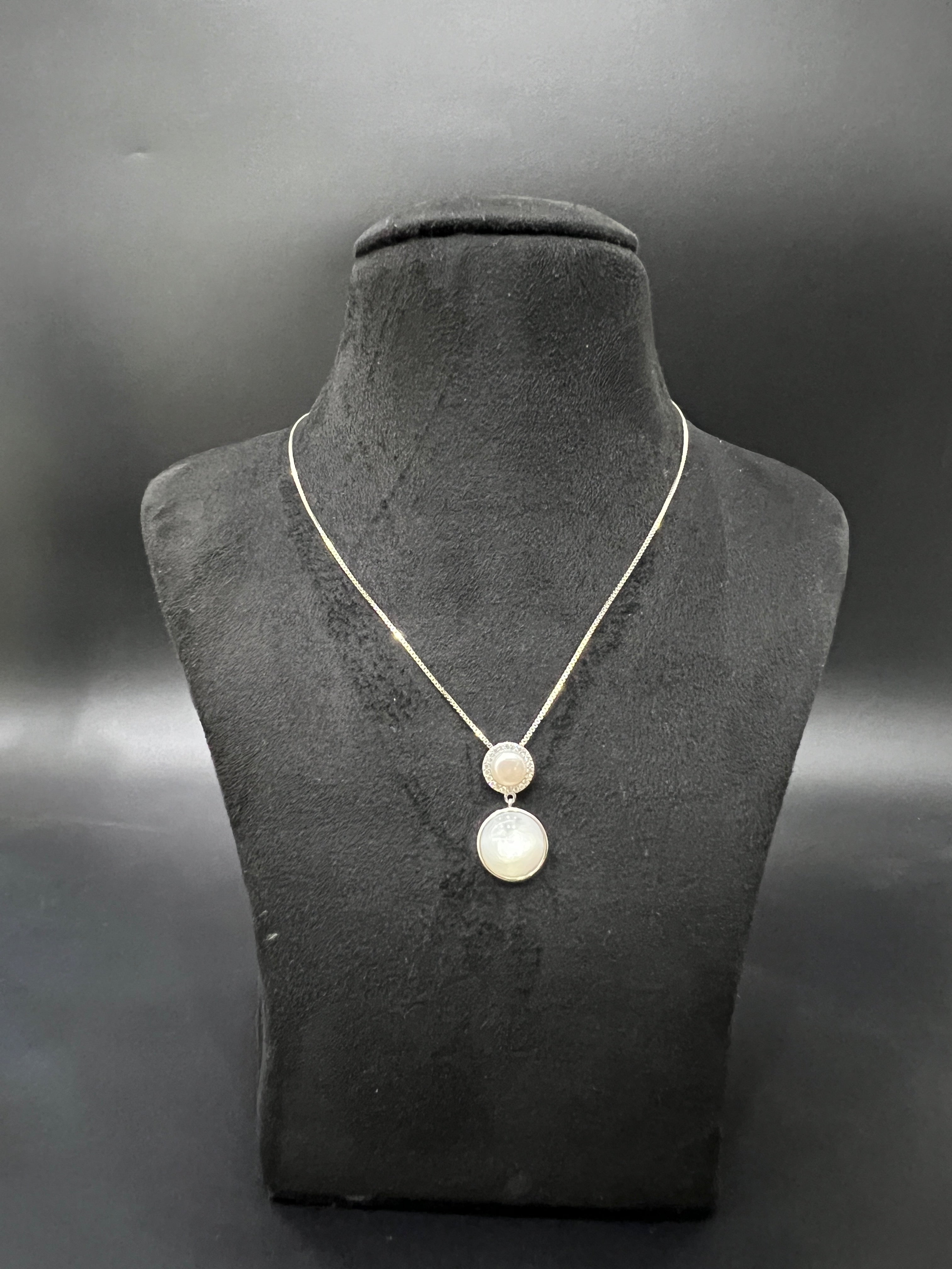 Ladies pendant clearance