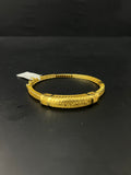 Ladies Gold Kada 18K  Lucia Z01
