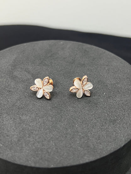 Studs _Rose gold Flower