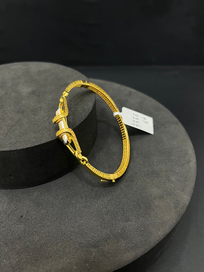 Ladies Gold Kada 18K Lucia Collection ZS3