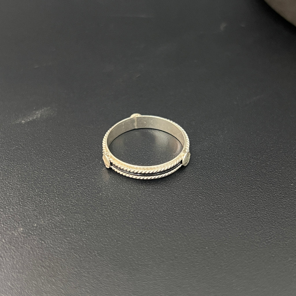 Elephant Ring Silver (Yanna Mudi)