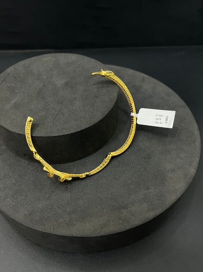 Ladies Gold Kada 18K Lucia Collection ZS3