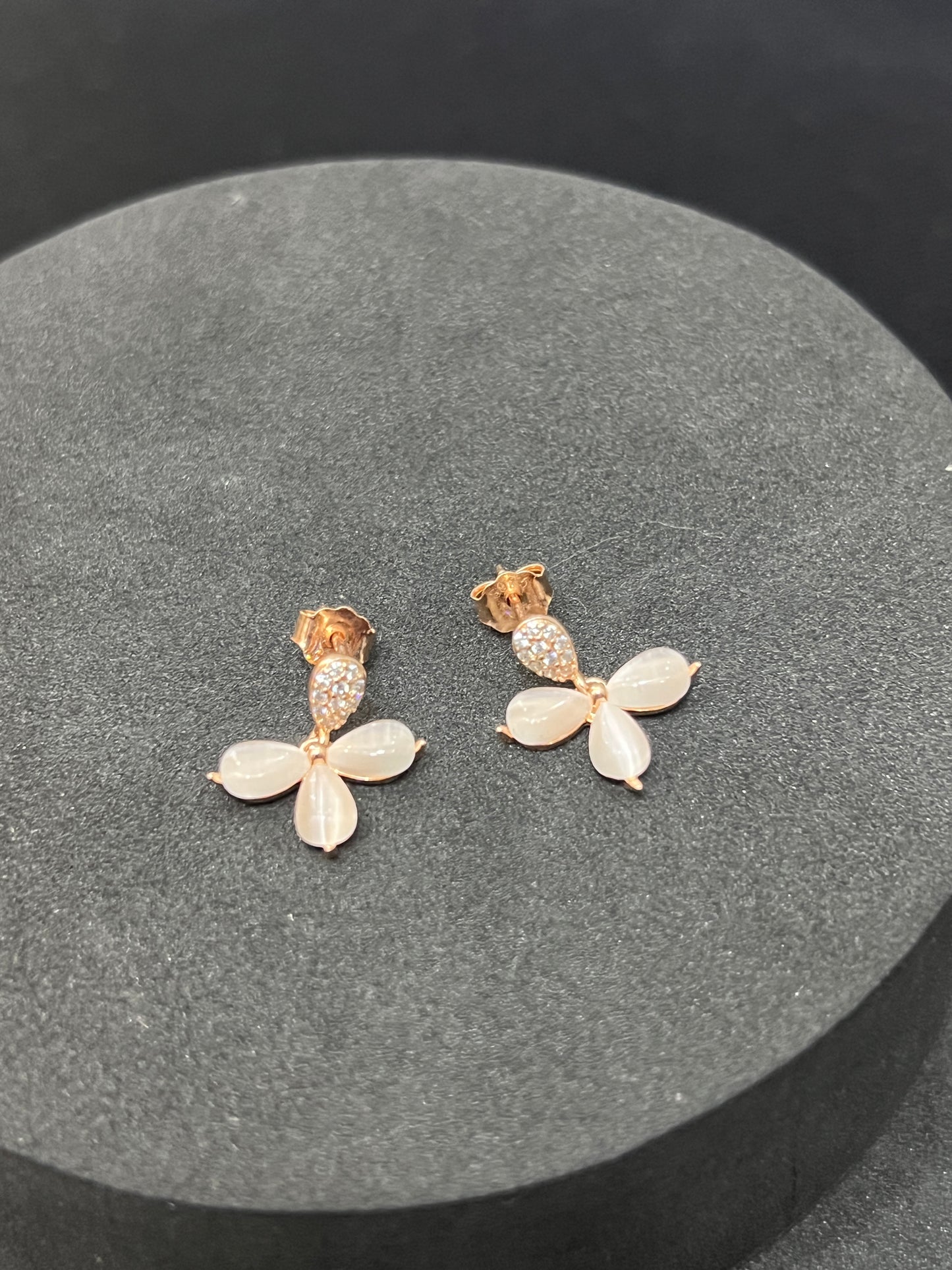 Studs _Rosegold Flower