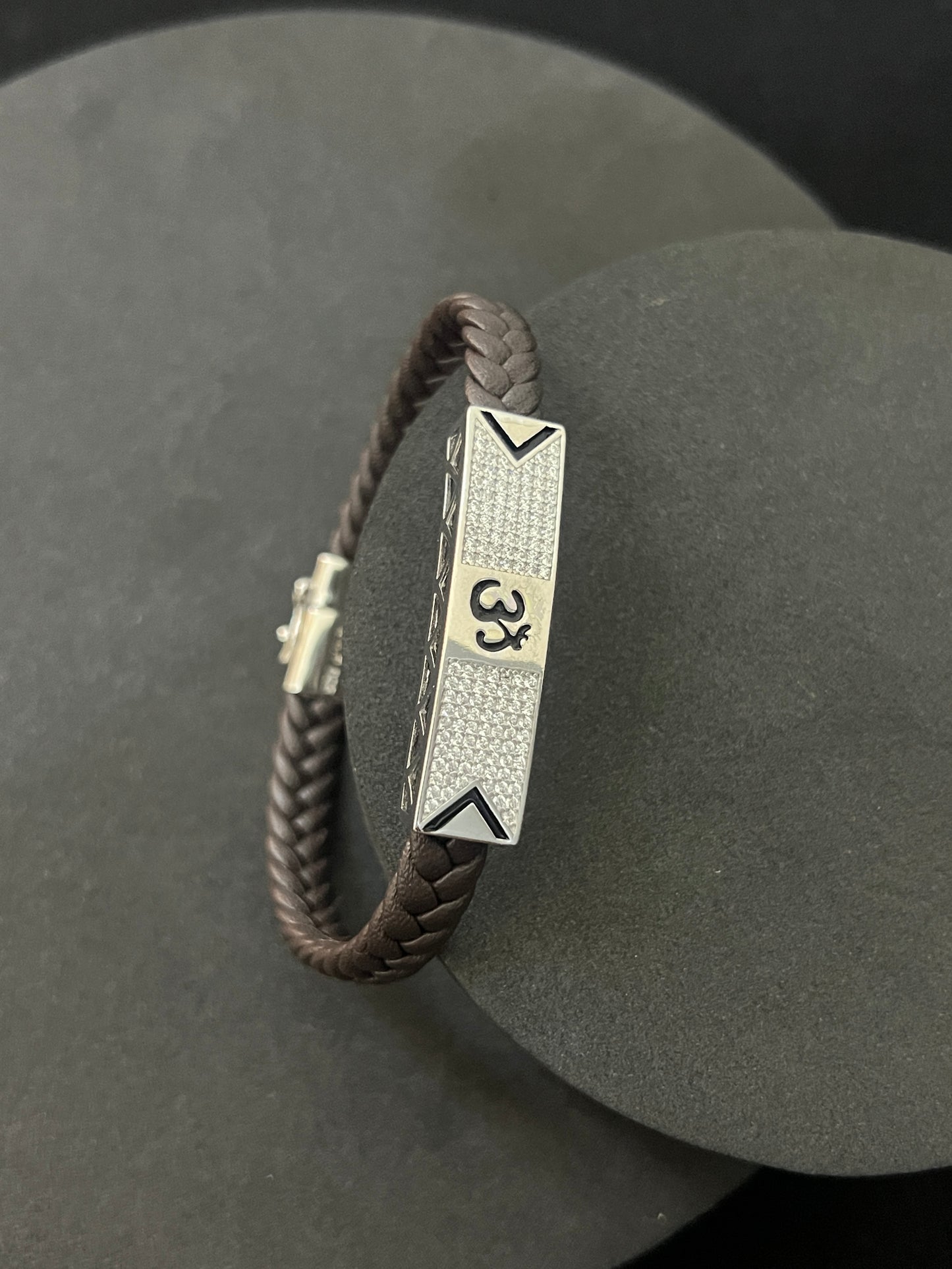 Mens Leather Kada _Om