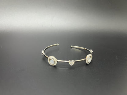 Ladies Kada_Circle Flower