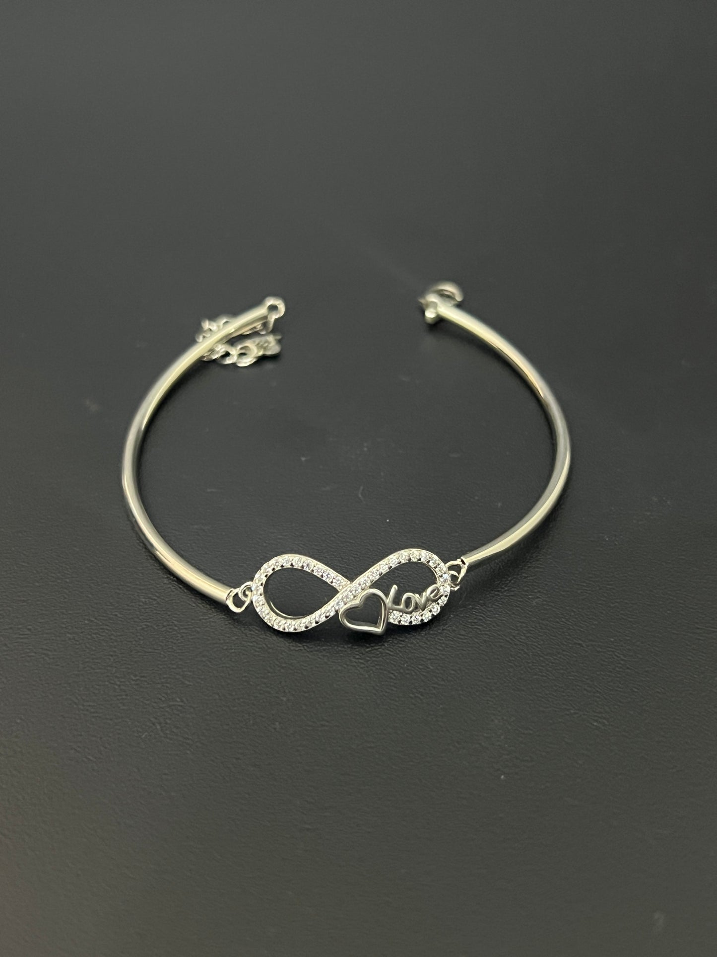 Ladies Bracelet_Silver Stone Love