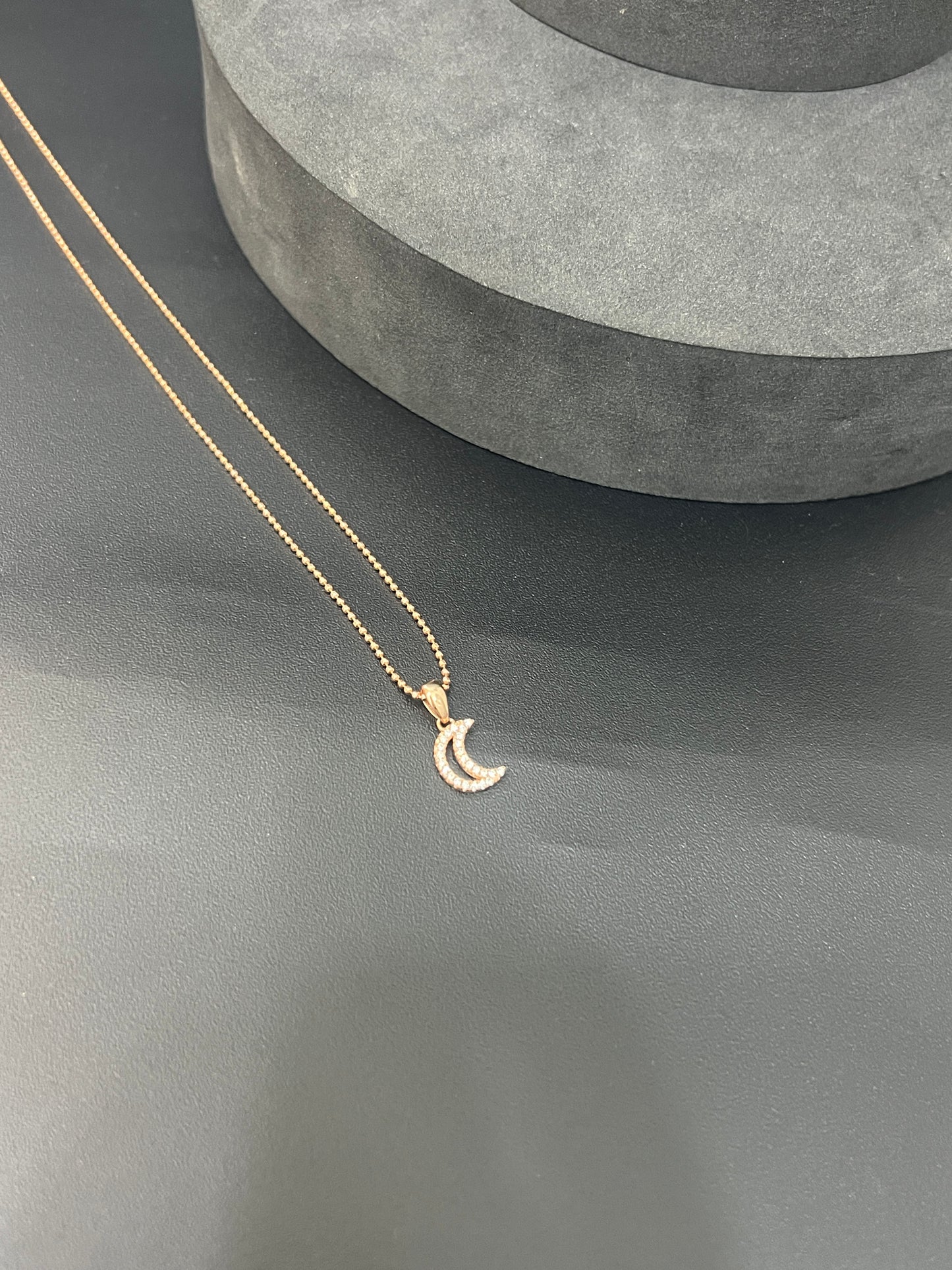 Ladies_Rose Gold Silver Moon Chain