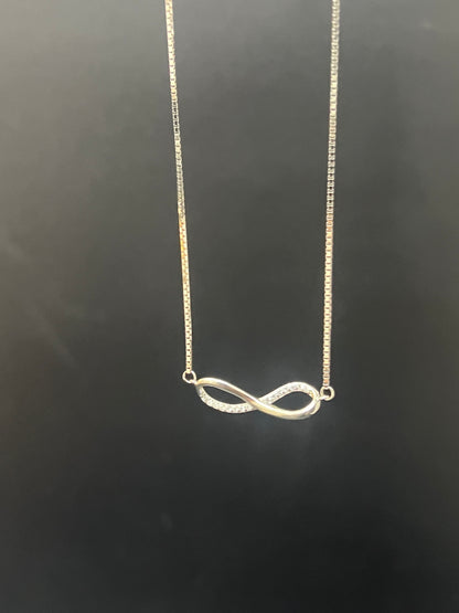 Ladies_Silver Infinity Chain