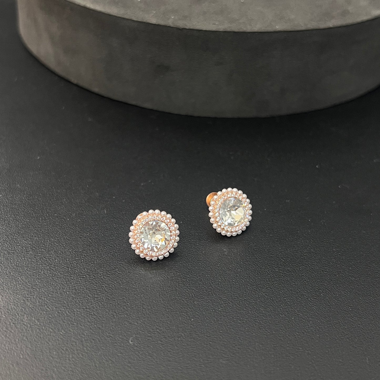 Sliver Ladies Stud Beaded Edge Rosegold