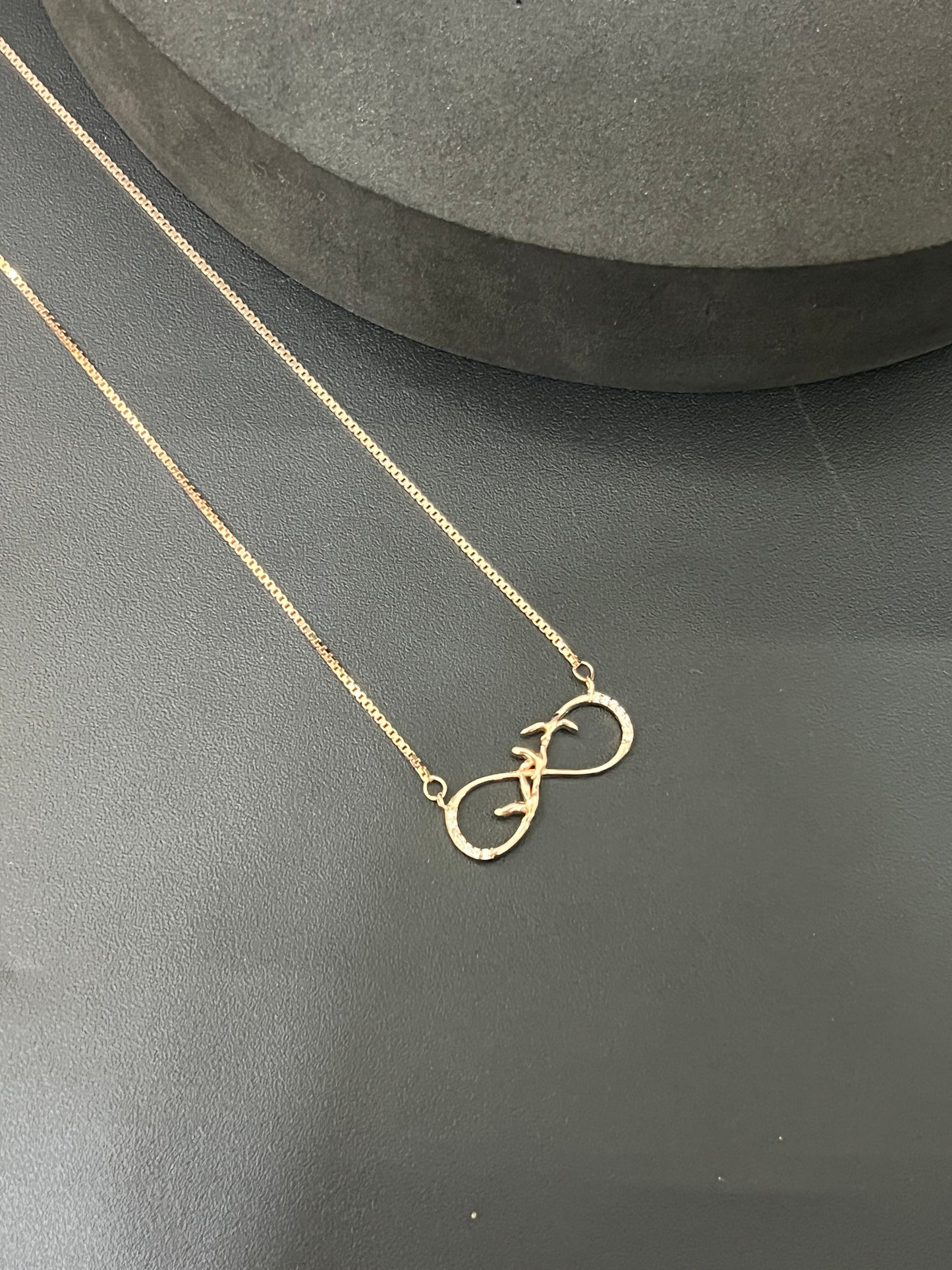 Ladies Infinity Rose Gold Pendent Chain