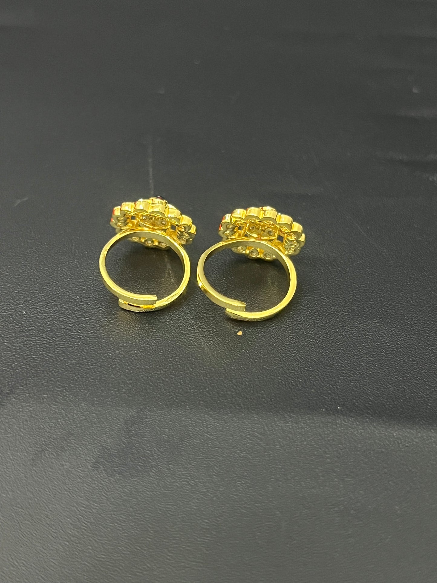 Ladies Mizoya Intricate Classic Toe Rings