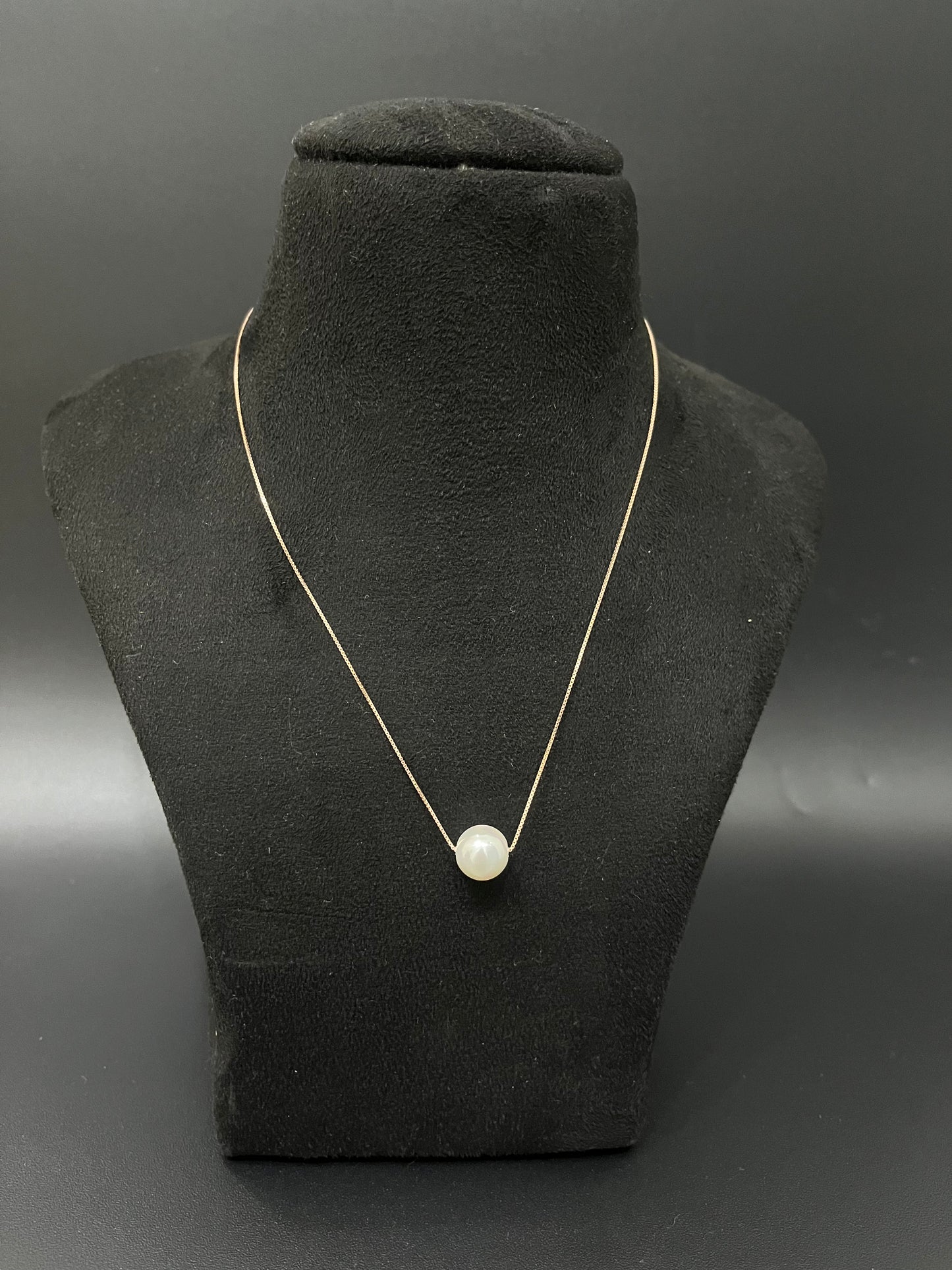 Ladies Pendant Chain _White ball