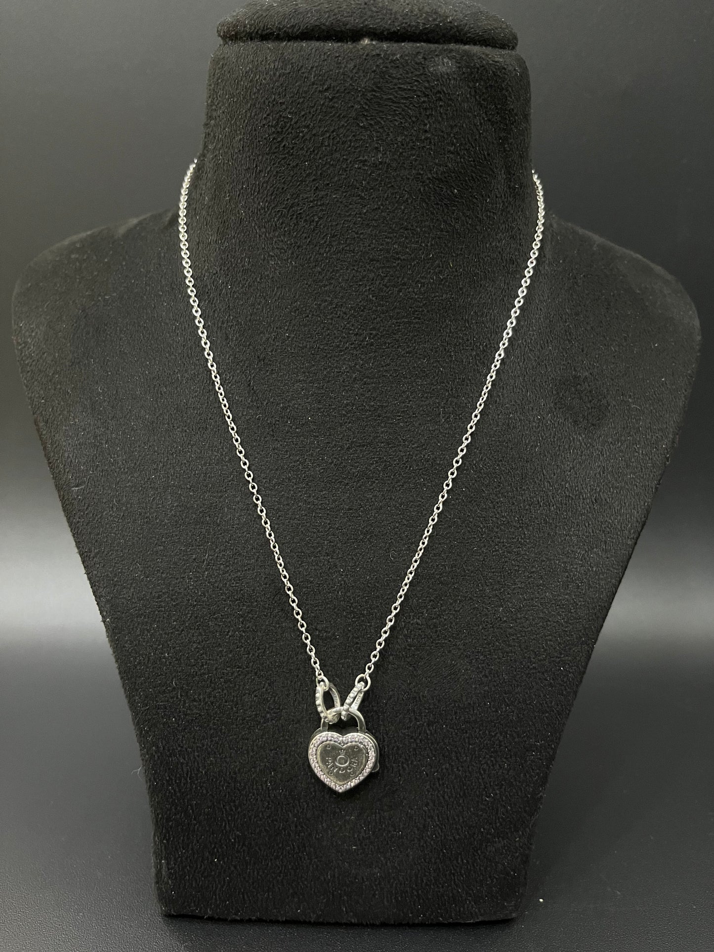 Ladies Pendant _Heart Chain