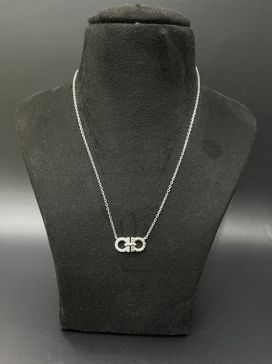 Ladies Pendant Chain_ Infinity