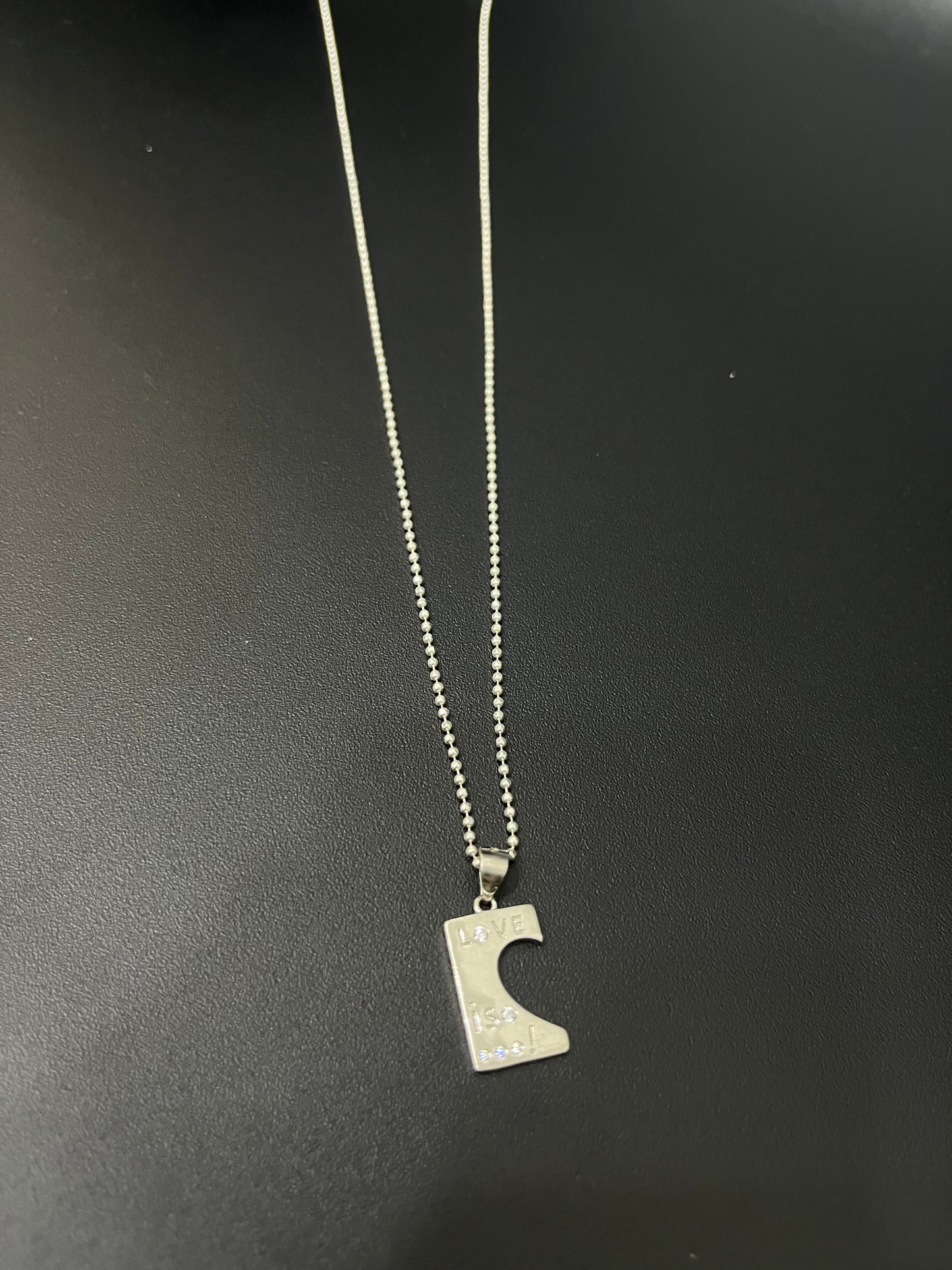 Ladies Pendant_Love Chain