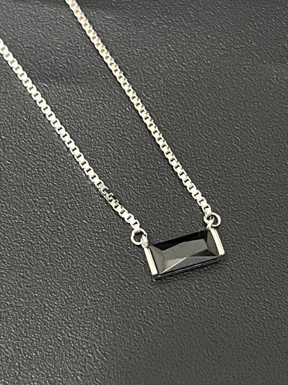 Ladies Pendant Chain_Black Stone