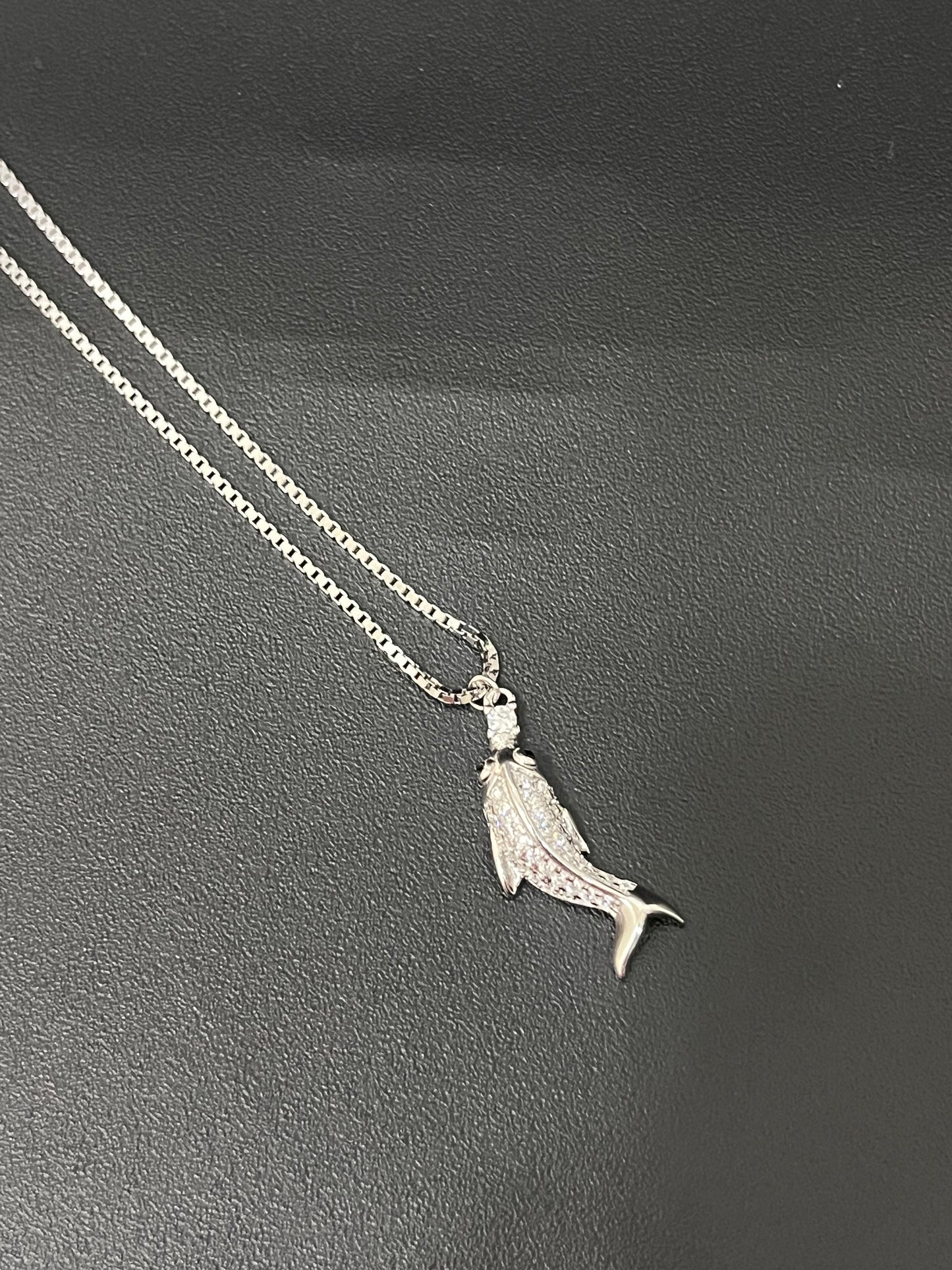 Ladies Pendant Chain_dolphin