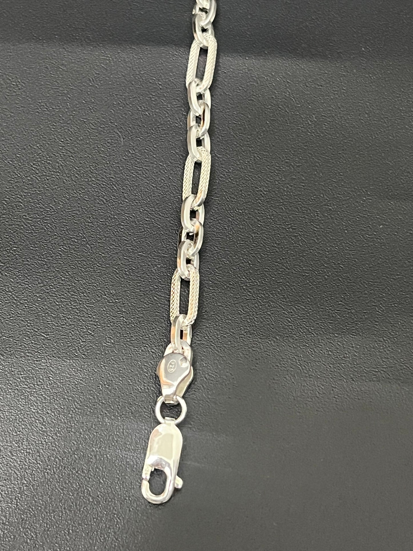 Men's Bracelet_ Link Design